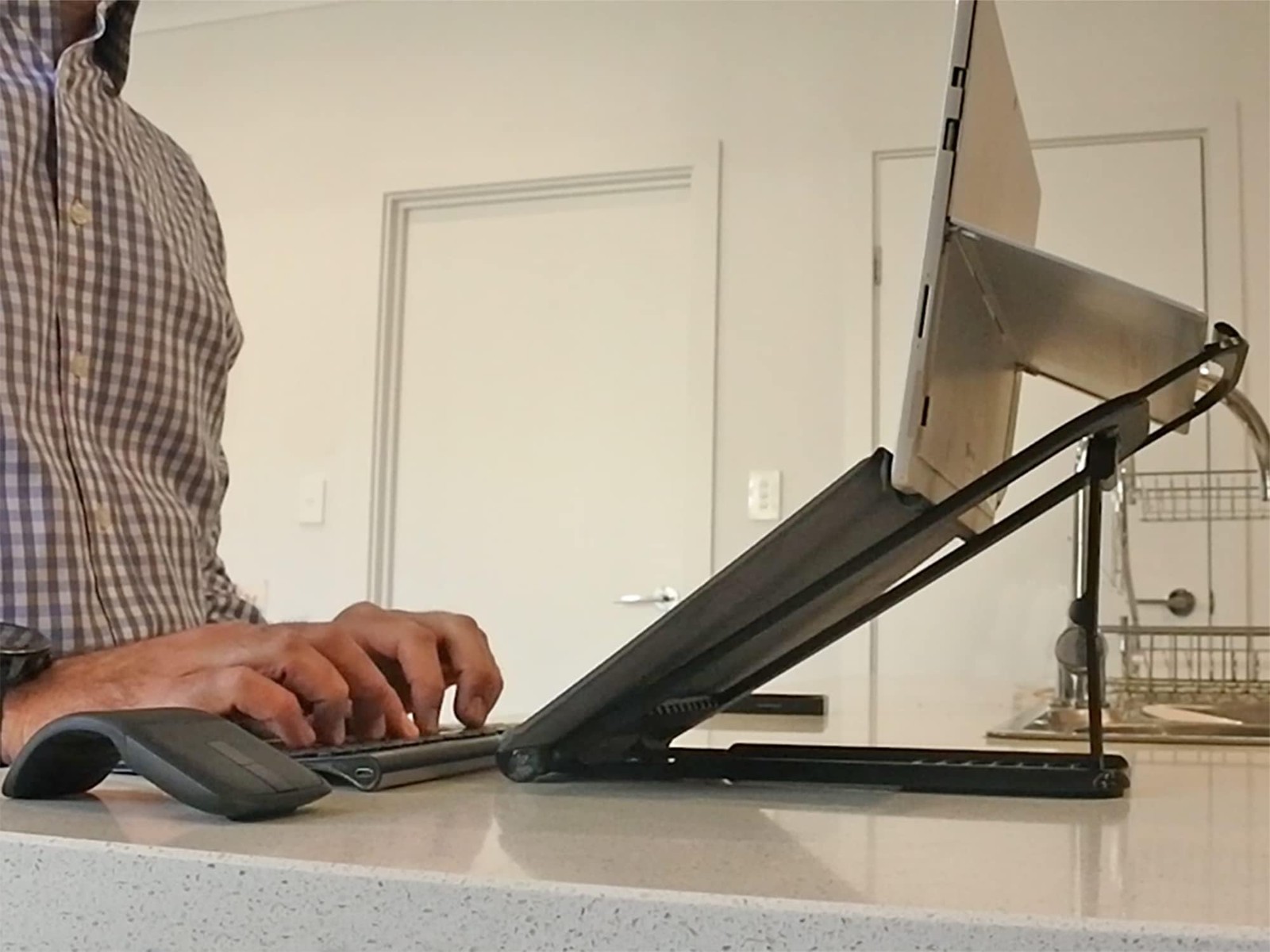 CUTTING EDGE INDUSTRIES Surface PRO Stand: Lift Your with Black
