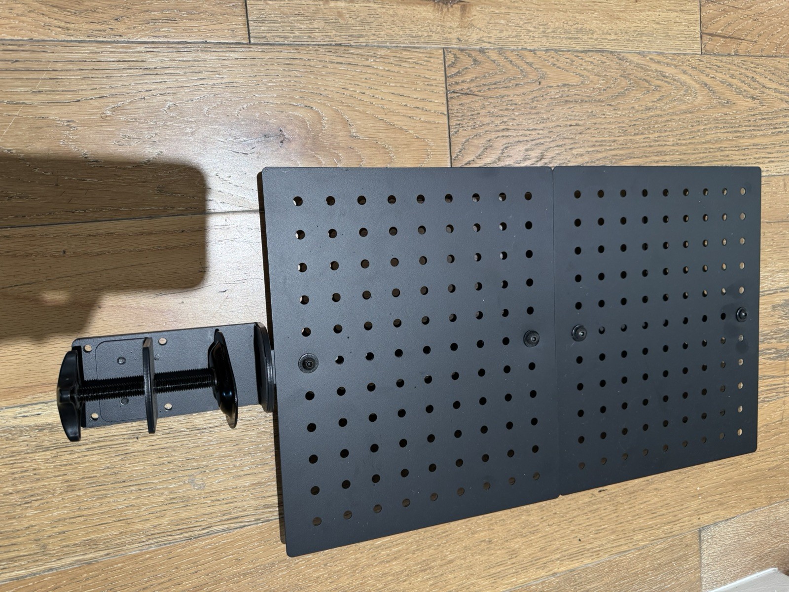 VIVO Steel Clamp-on 24″ x 20″ Desktop Pegboard (x2), Magnetic Privacy Panel