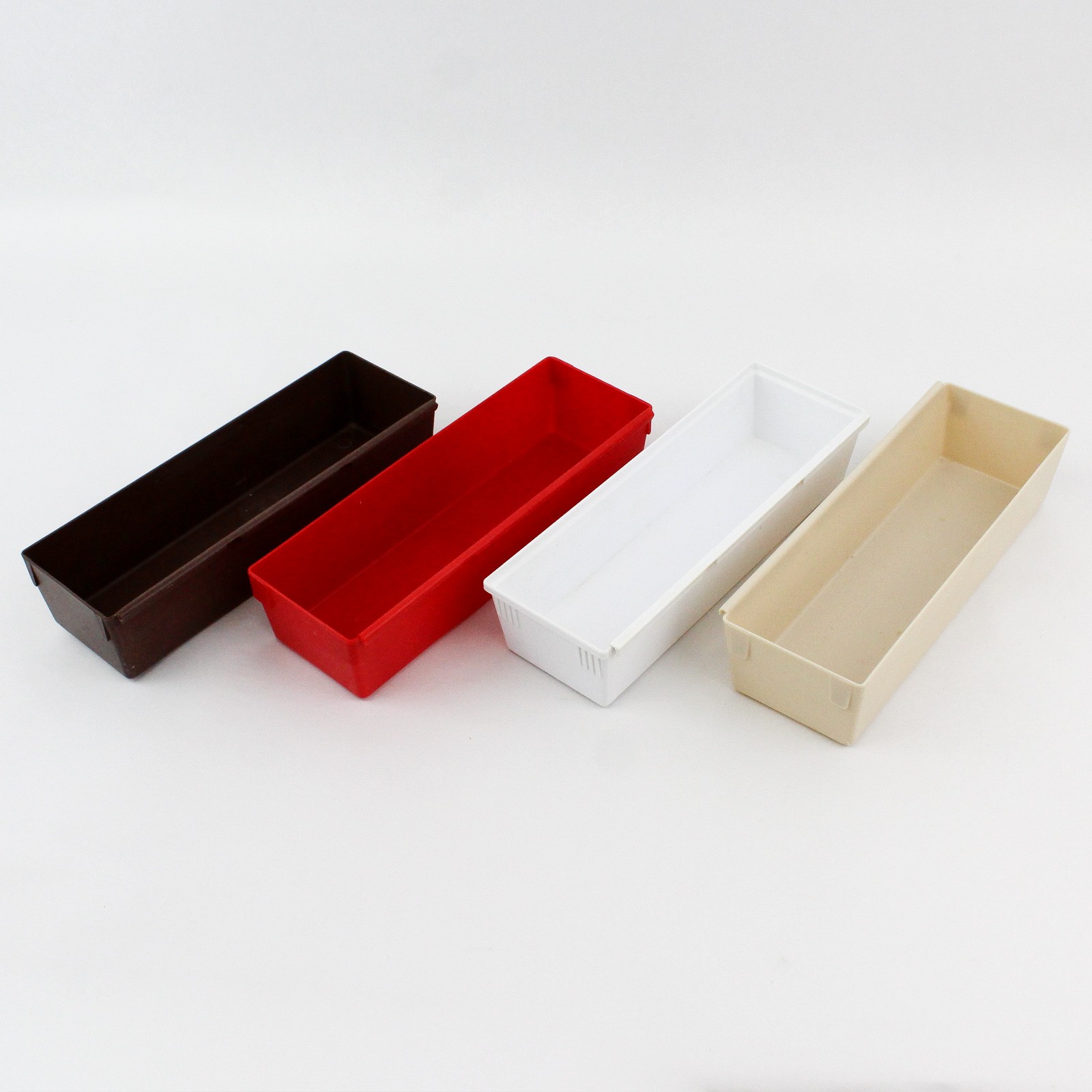 Mixed Lot of 8 Medium Plastic Drawer Organizers