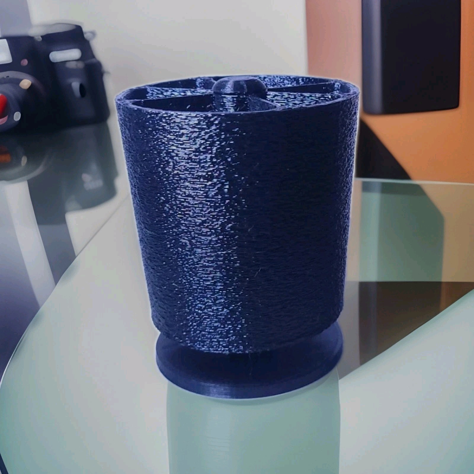 Magnetically Levitated 360° Rotating Pen Pencil Holder – 6 Slot, Black