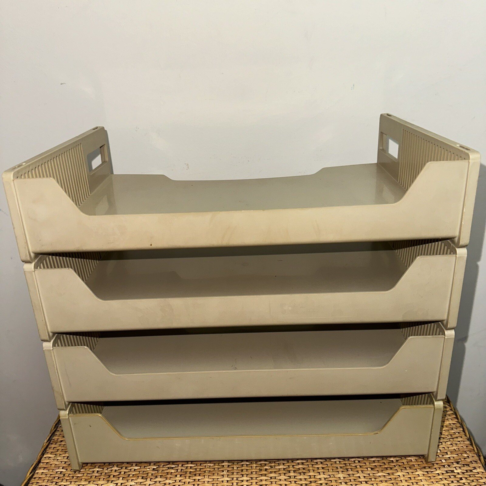 Vintage 1968 Eldon Office Products Stackable Desk Letter Paper Tray 4 Tier Tan