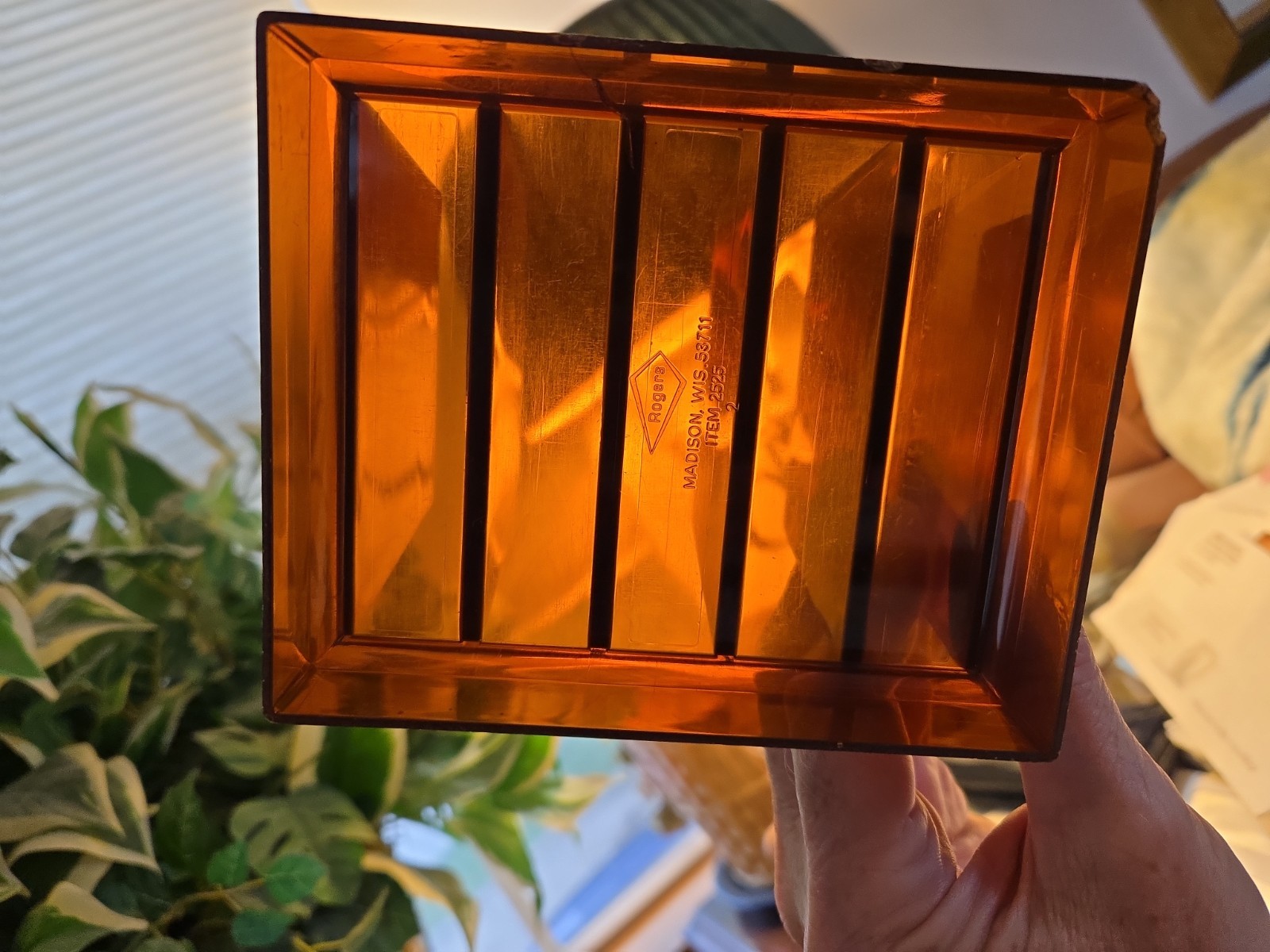 Vintage MCM Rogers Amber 5-Slot Desk Organizer Letter/Mail Sorter Item #2525