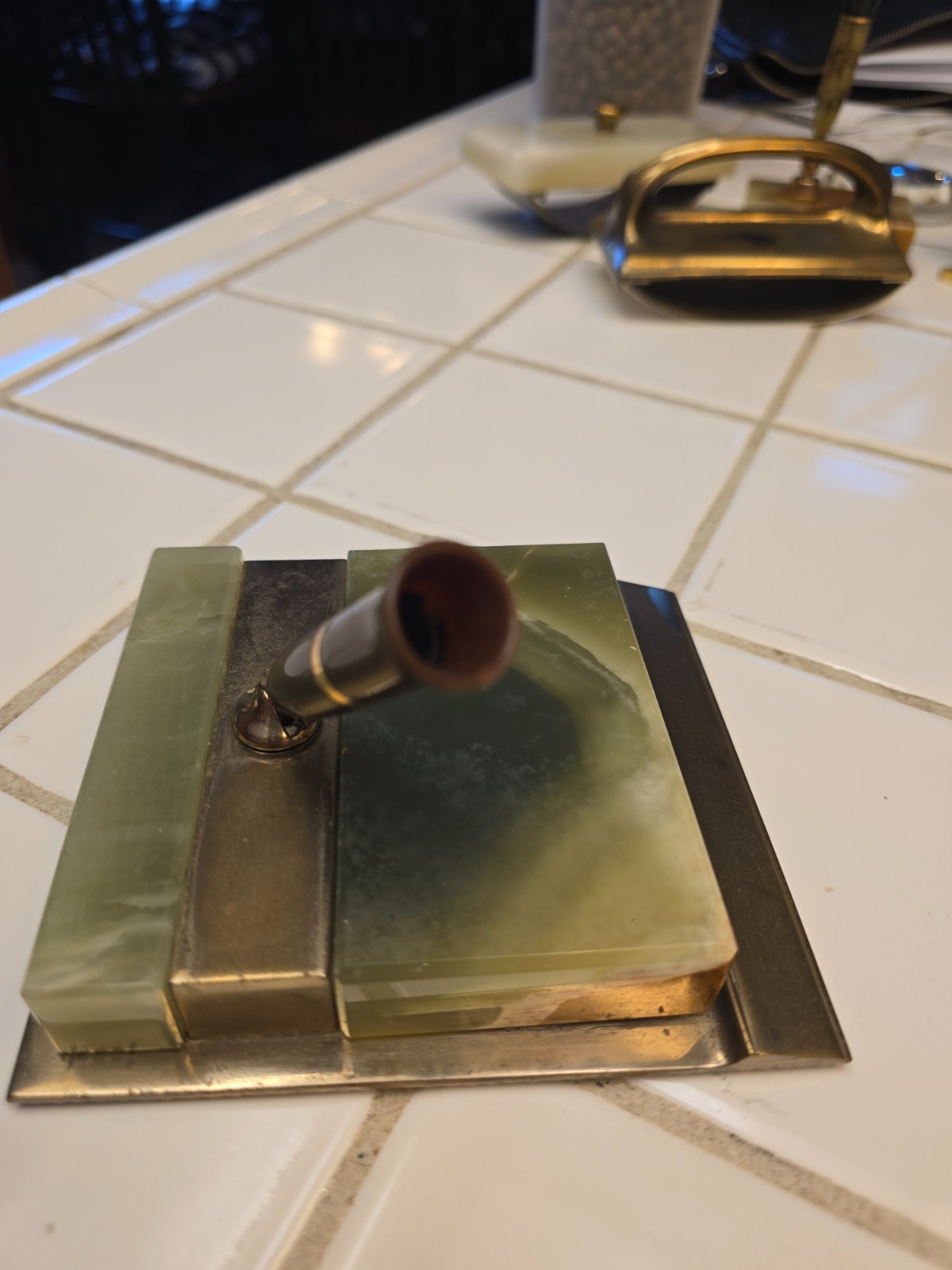 Green Marble Onyx 4.5″ x 5″ Office Desk Pen Holder with Gold Accents MCM VTG