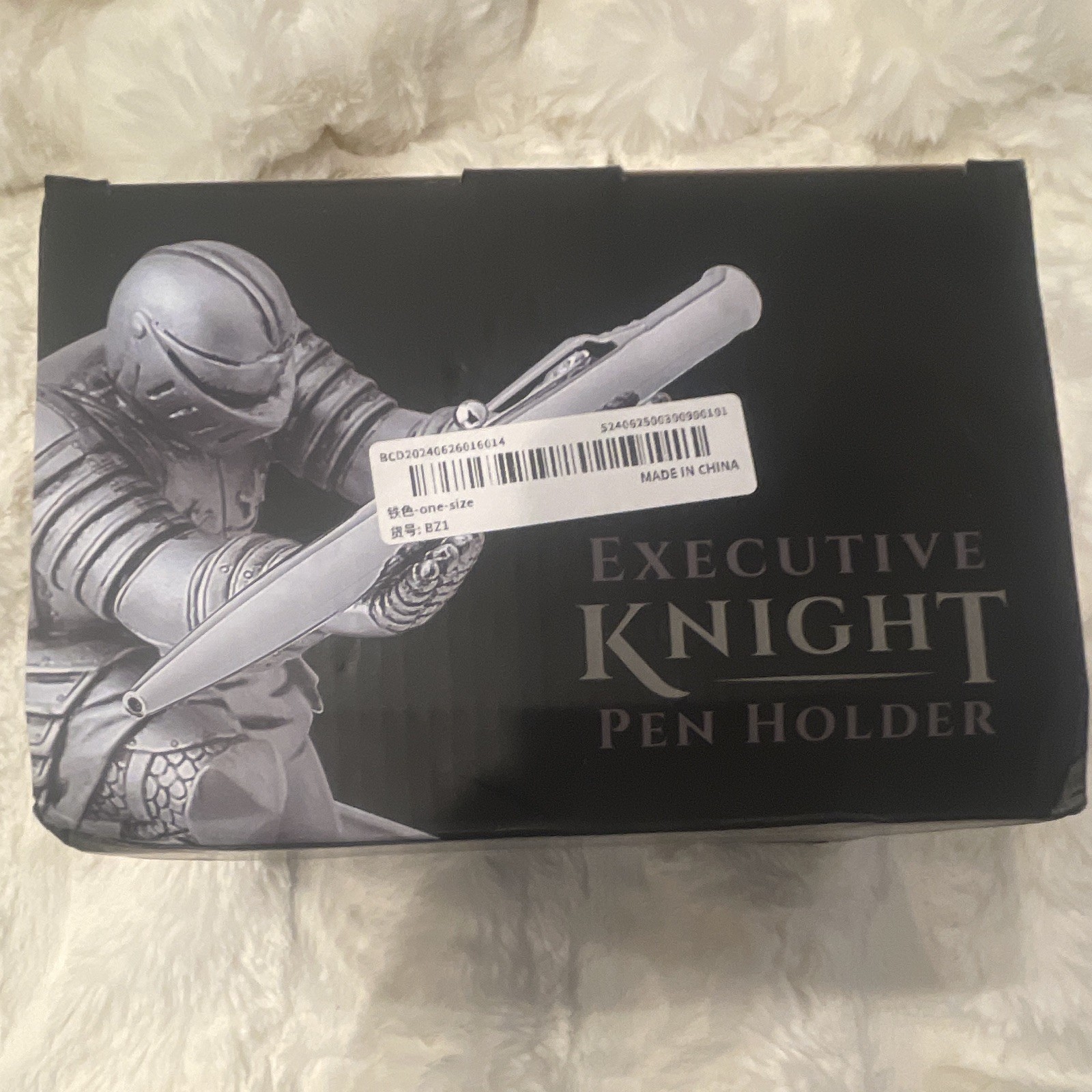 Executive Knight Pen Holder Metal Desk Pencil Holder Model BZ1