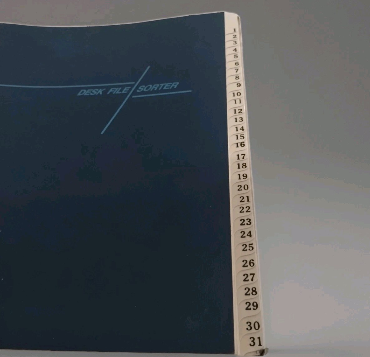 Smead Daily Desk File & Sorter | 1-31 Folder Binder