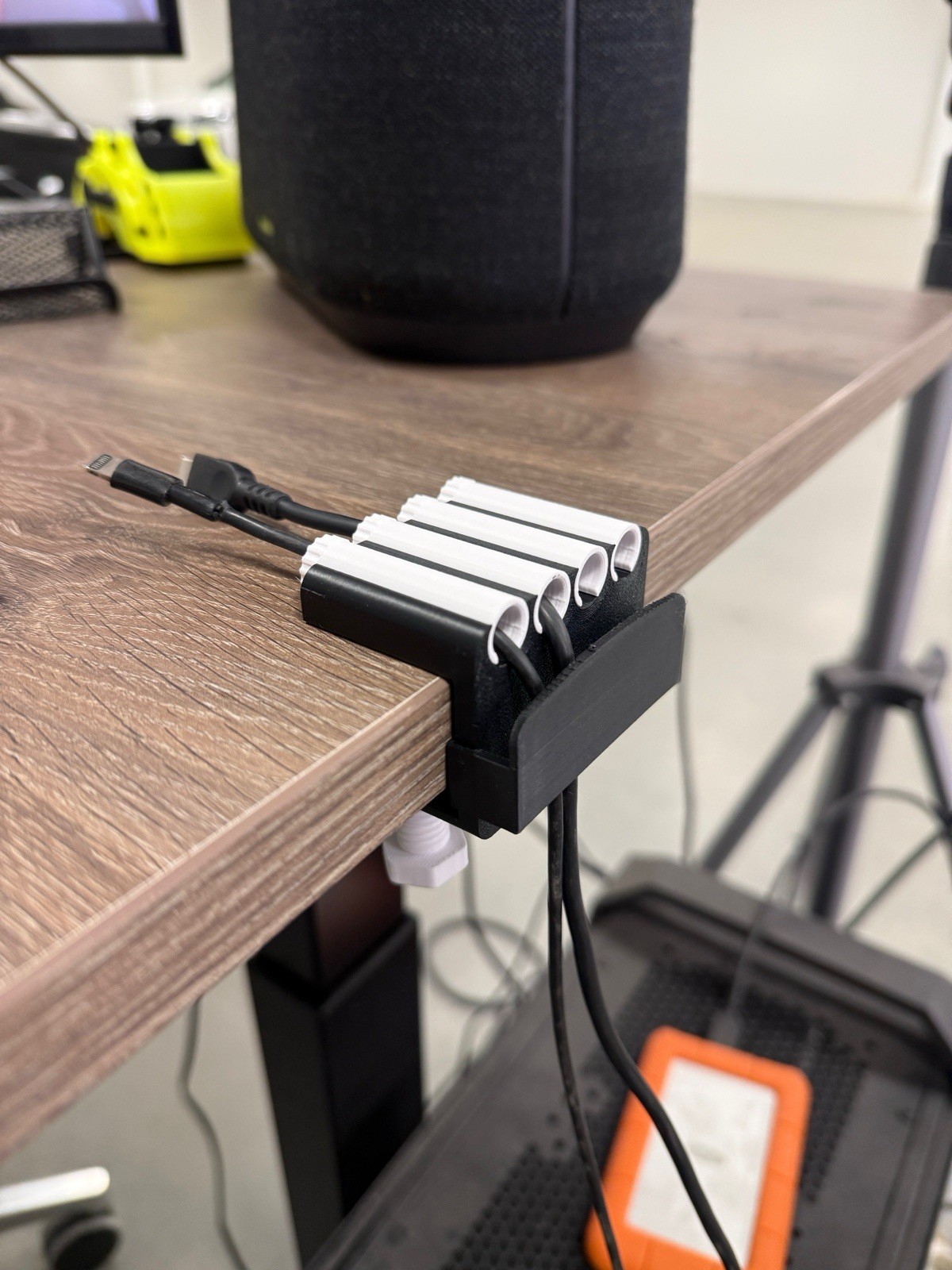 Adjustable Desk Cable Organizer | Screw Clamp | No Drilling | 3D Printed