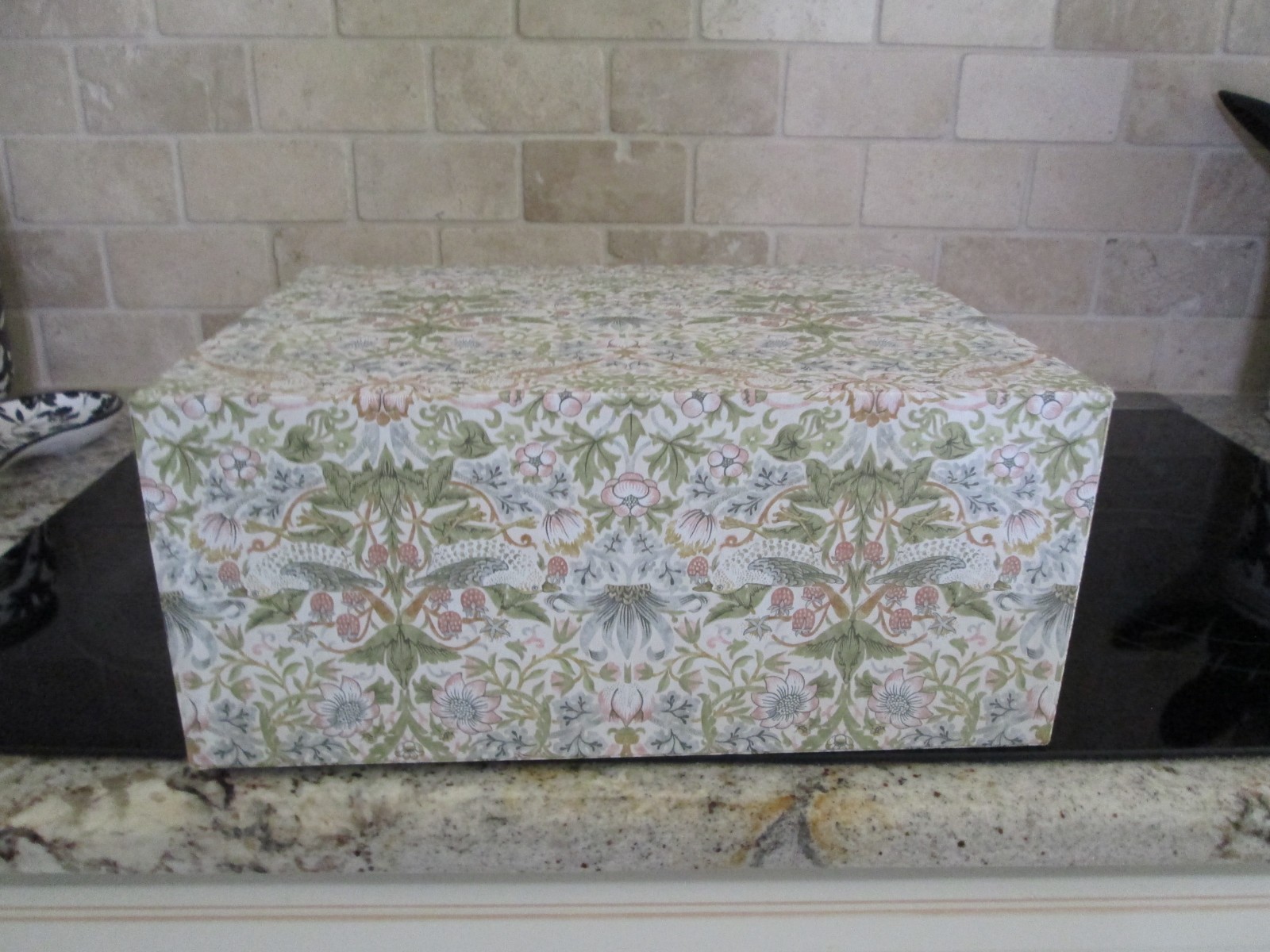 Morris and Co Strawberry Thief Desk Organizer Storage Box with 3 Drawers/NEW