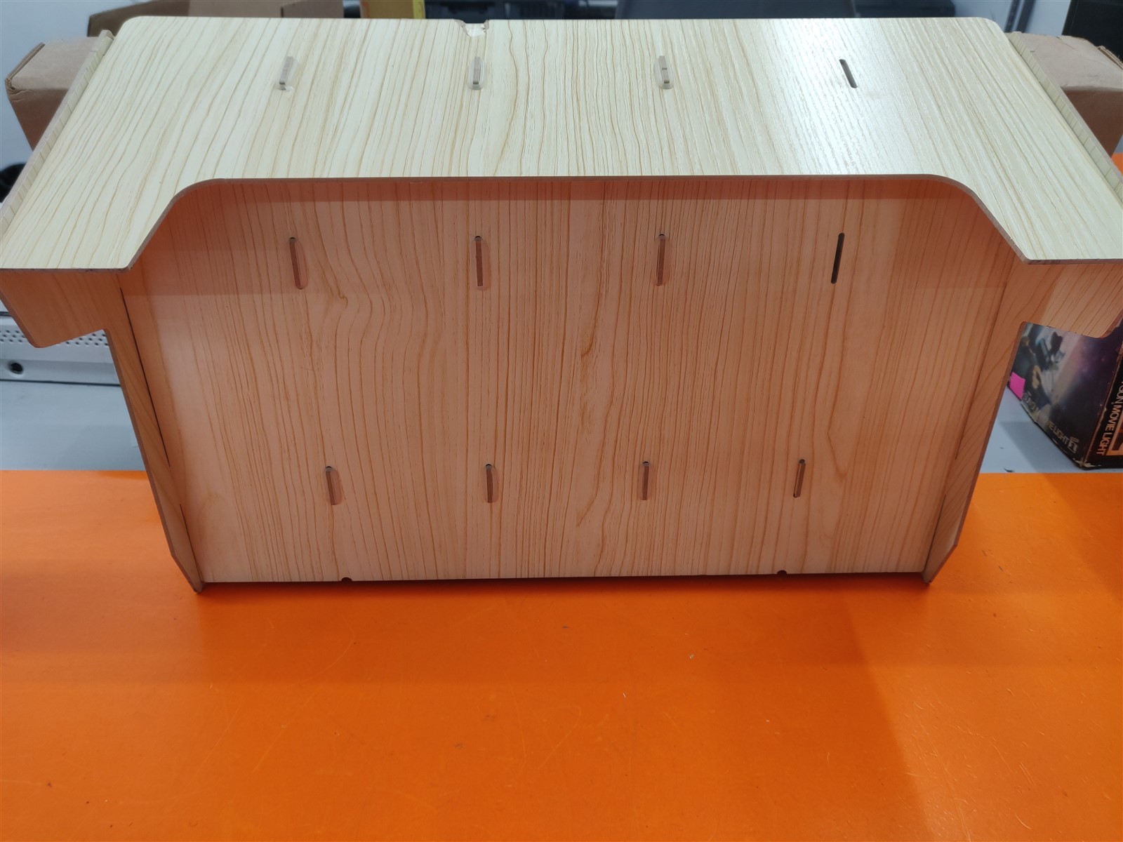⭐️⭐️⭐️⭐️⭐️ Classroom / Desk Large Organizer Grid Cell Phone Storage Box