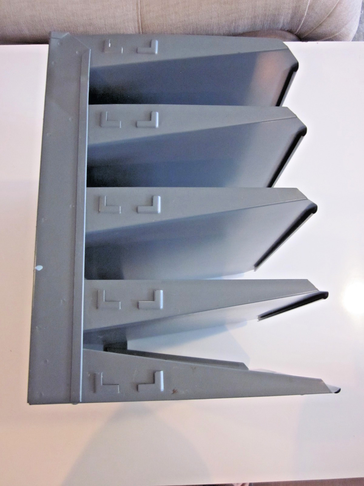 CLEAN GRAY STEEL LIT-NING 5 SHELF DESKTOP PAPER ORGANIZER HUNTLIT – MADE IN USA