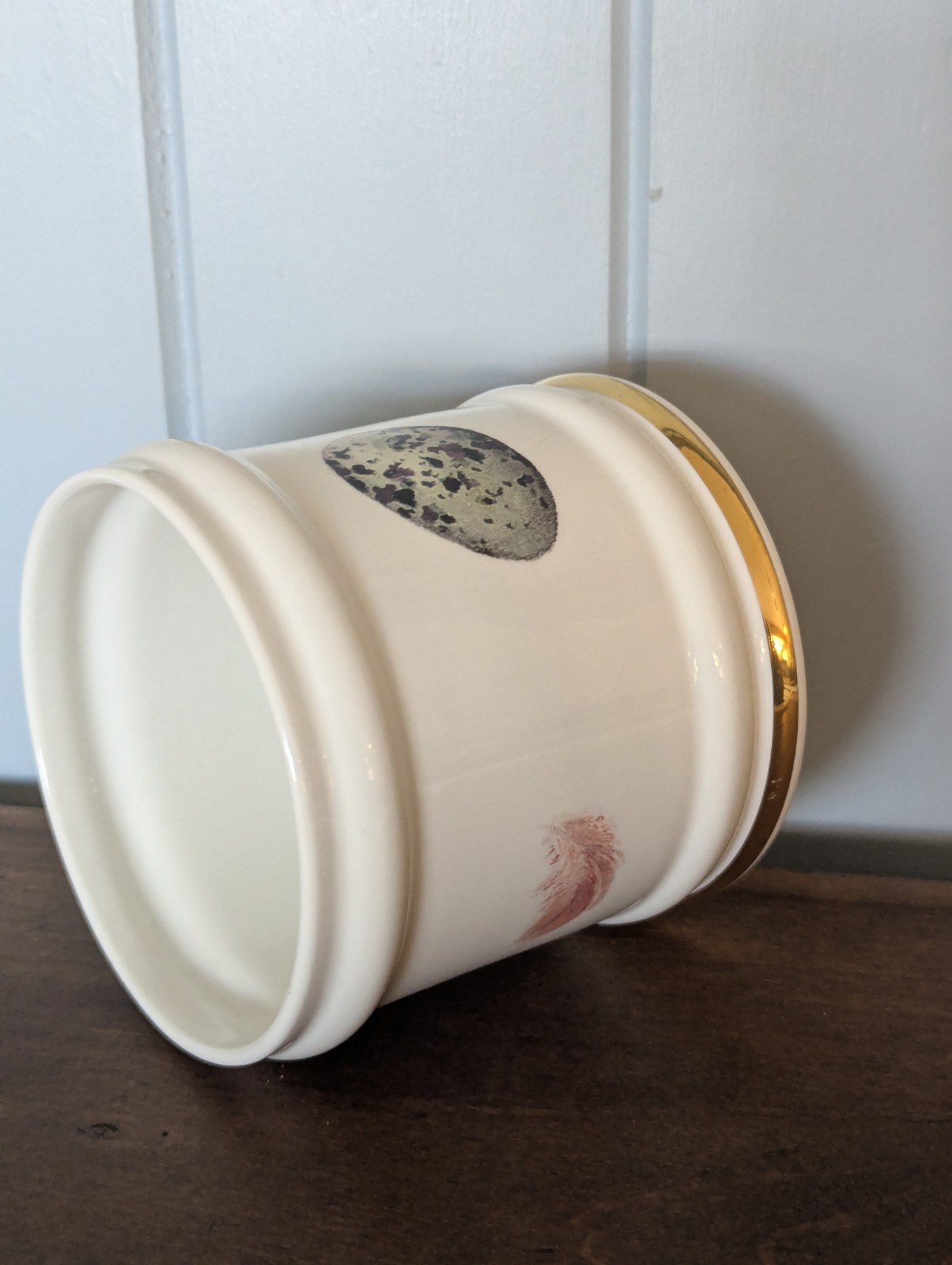 The Present Company Crock, Fine Bone China, Rolled Rim, Gold Banded, Egg Feather