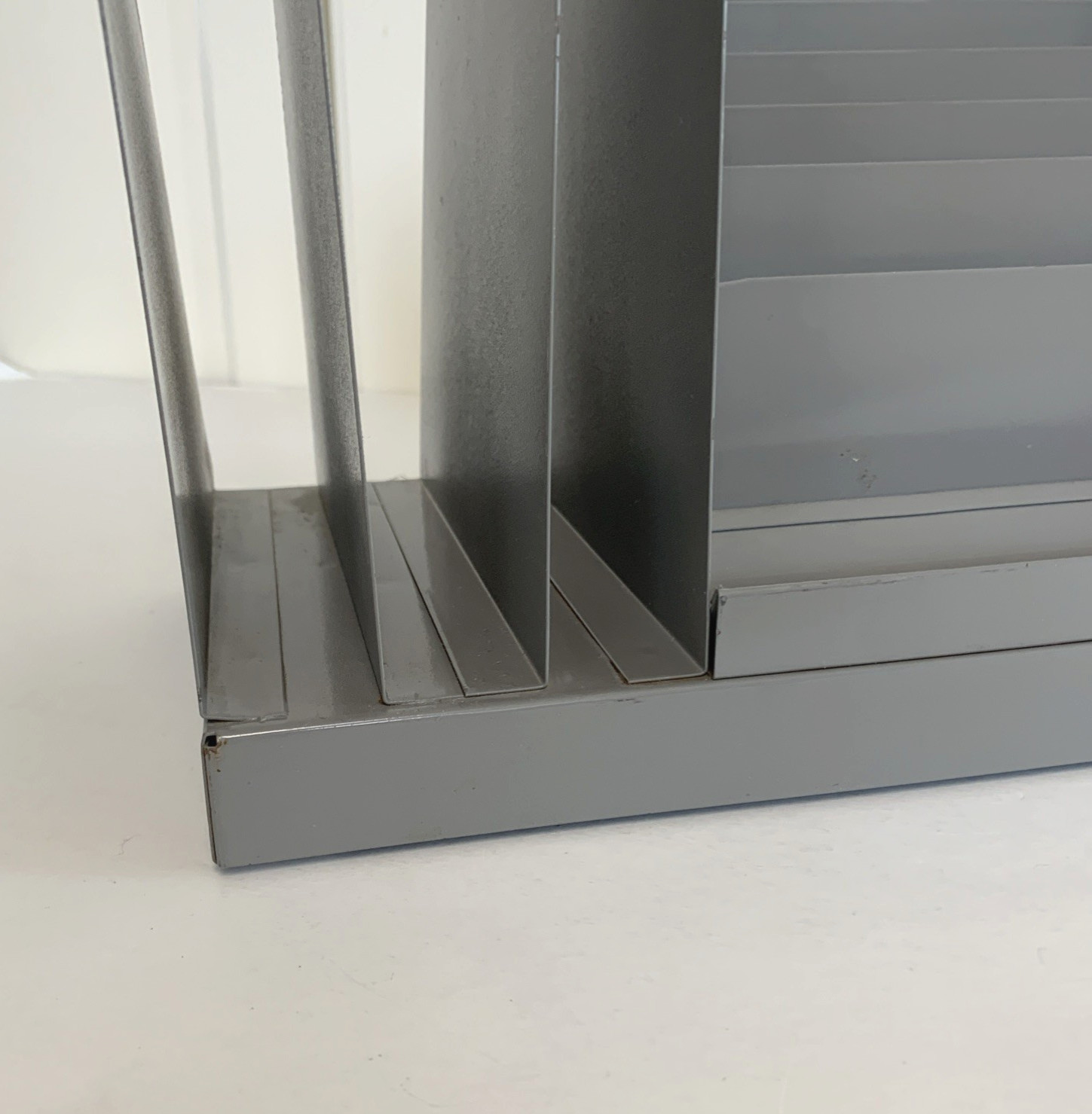 Hunt Lit-Ning Gray Metal Desk Paper File Mail Document Organizer Sorter