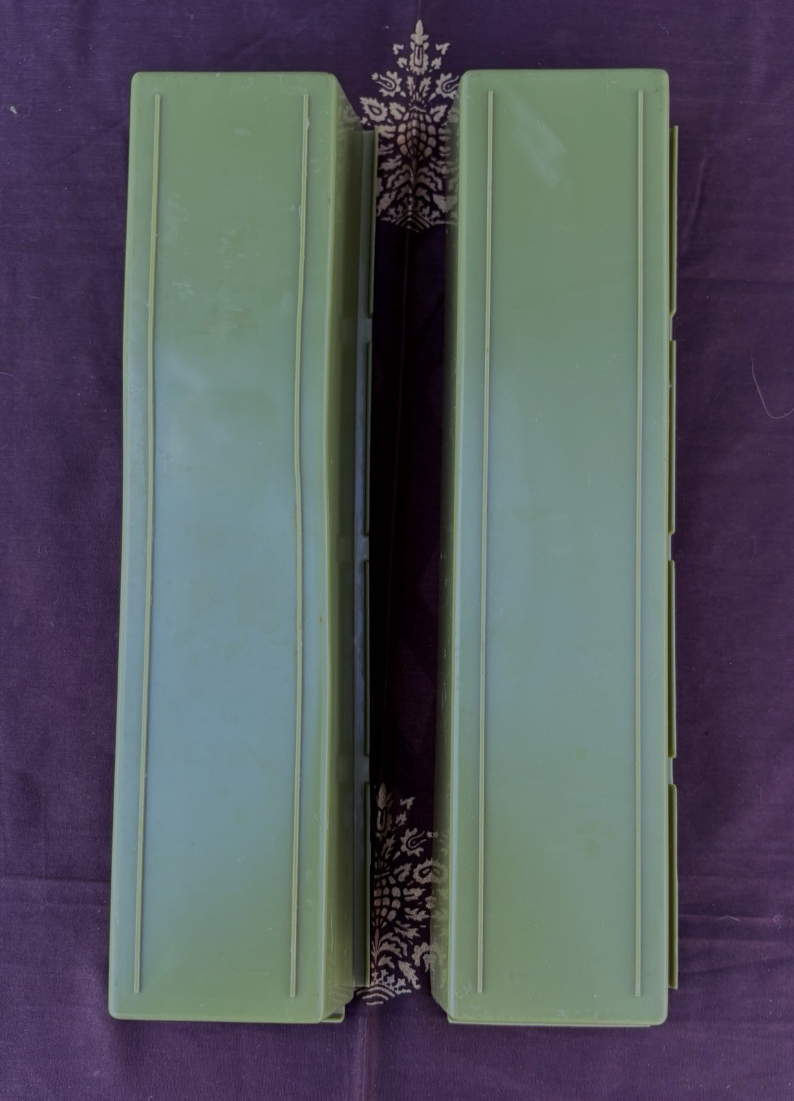 Vintage drawer Organizer*Green Plastic Caddies*set of 2*unbranded*14”x3-1/2”x2”