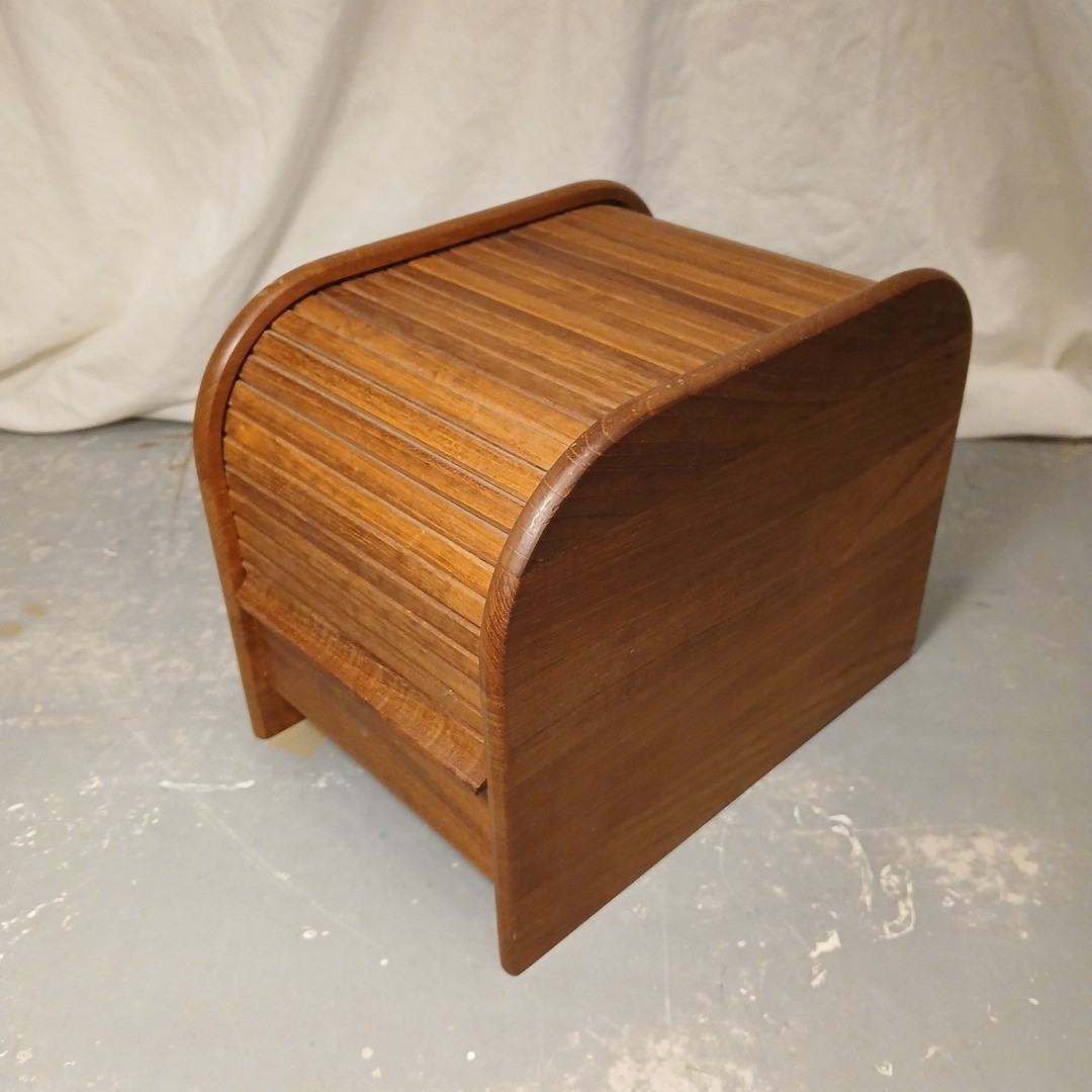 VTG AAA El Toro California Teak Roll-Top Floppy Disc CD Storage 9.5L 6.5W 7.5T