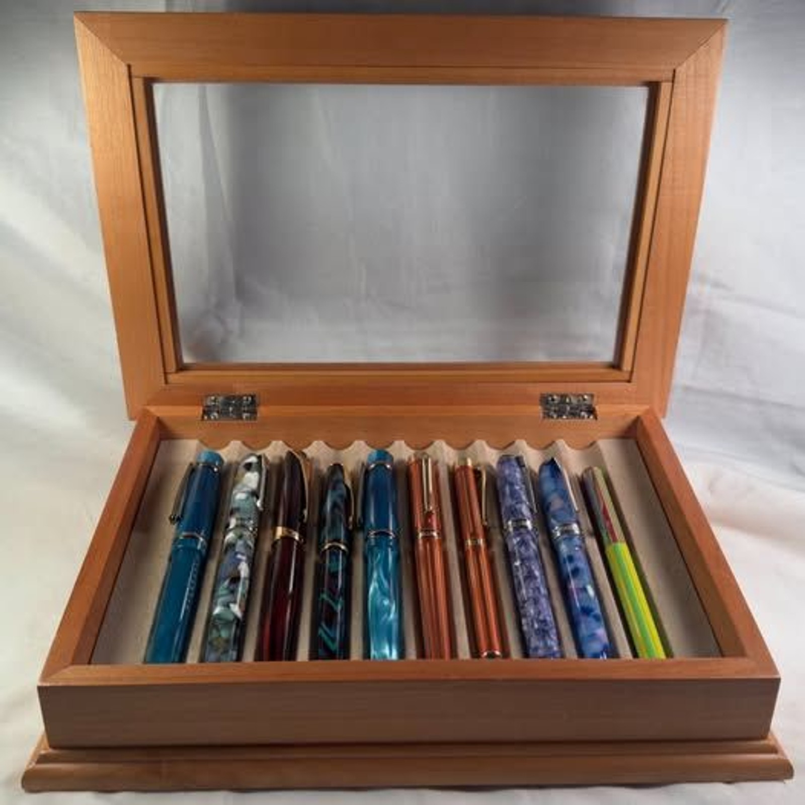 Authentic LEVENGER 10-Slot Wood Pen Case + Bonus Executive Rollerball