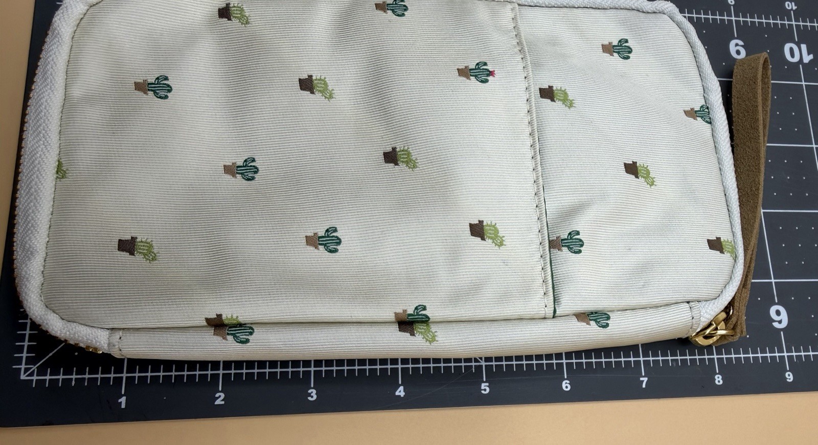 Hobonichi Small Drawer Pouch Bow & Tie Cactus Zip Organizer Wristlet Case