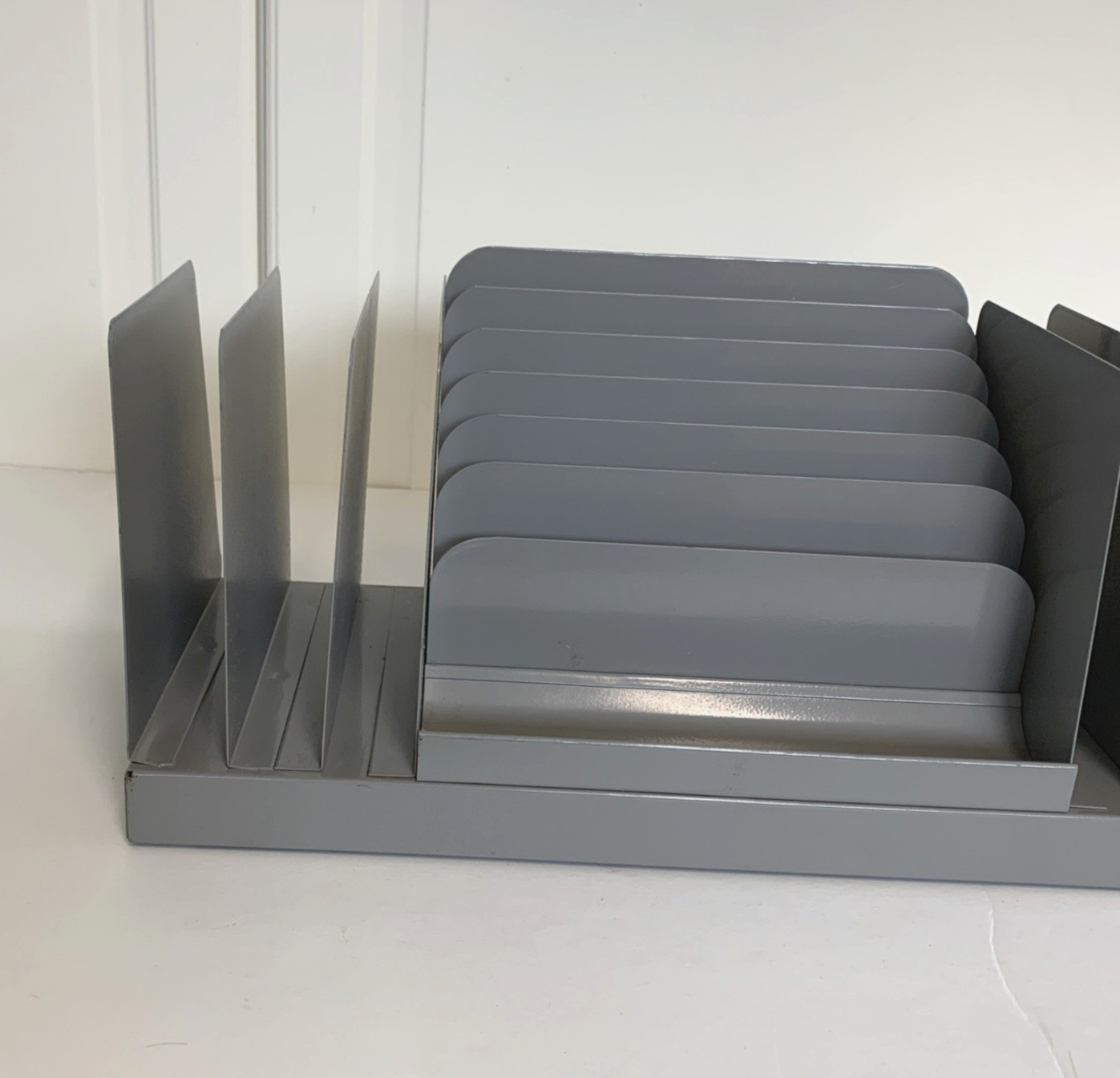 Hunt Lit-Ning Gray Metal Desk Paper File Mail Document Organizer Sorter