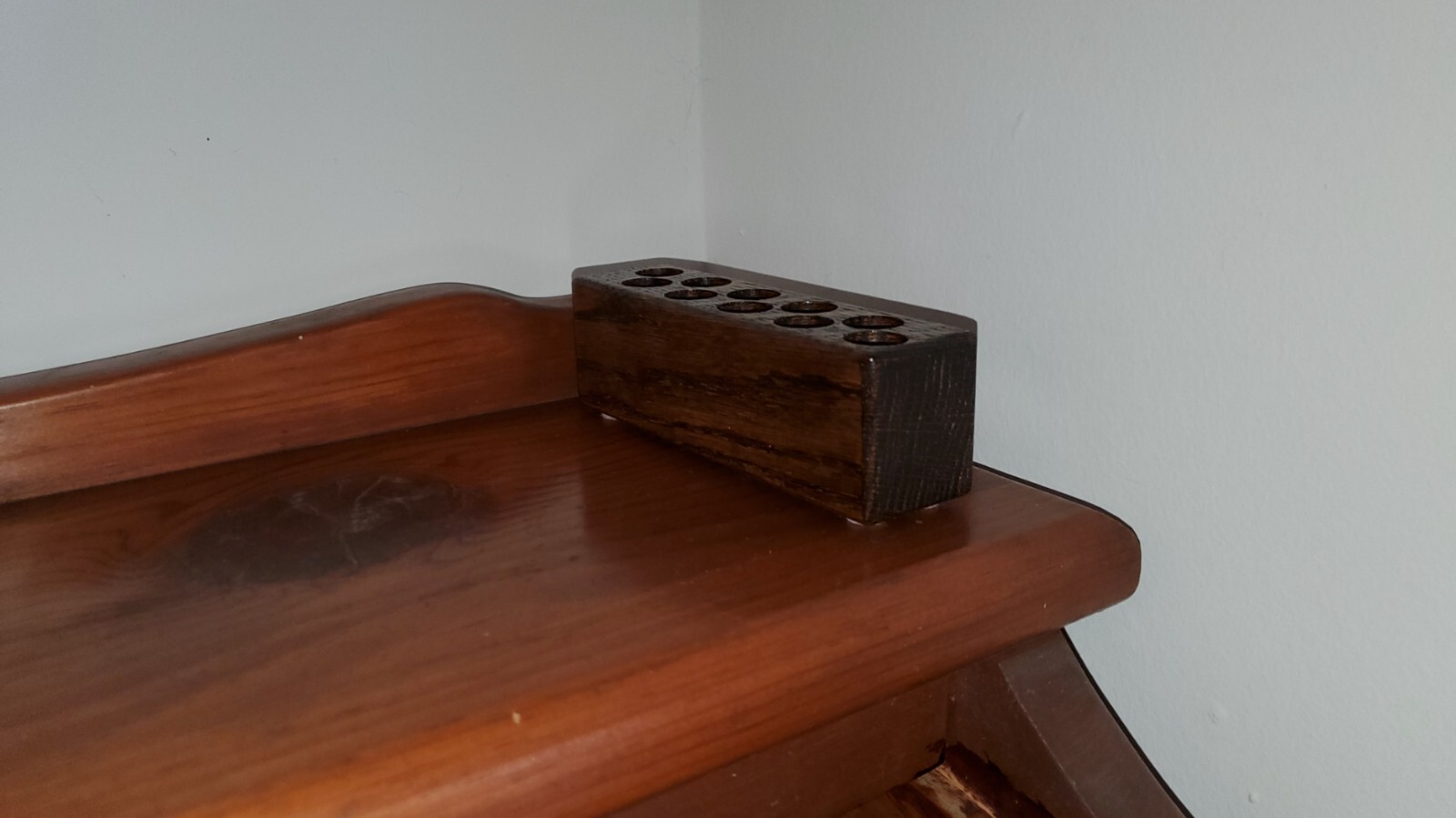 Wood 10 Pen Holder, Walnut Color