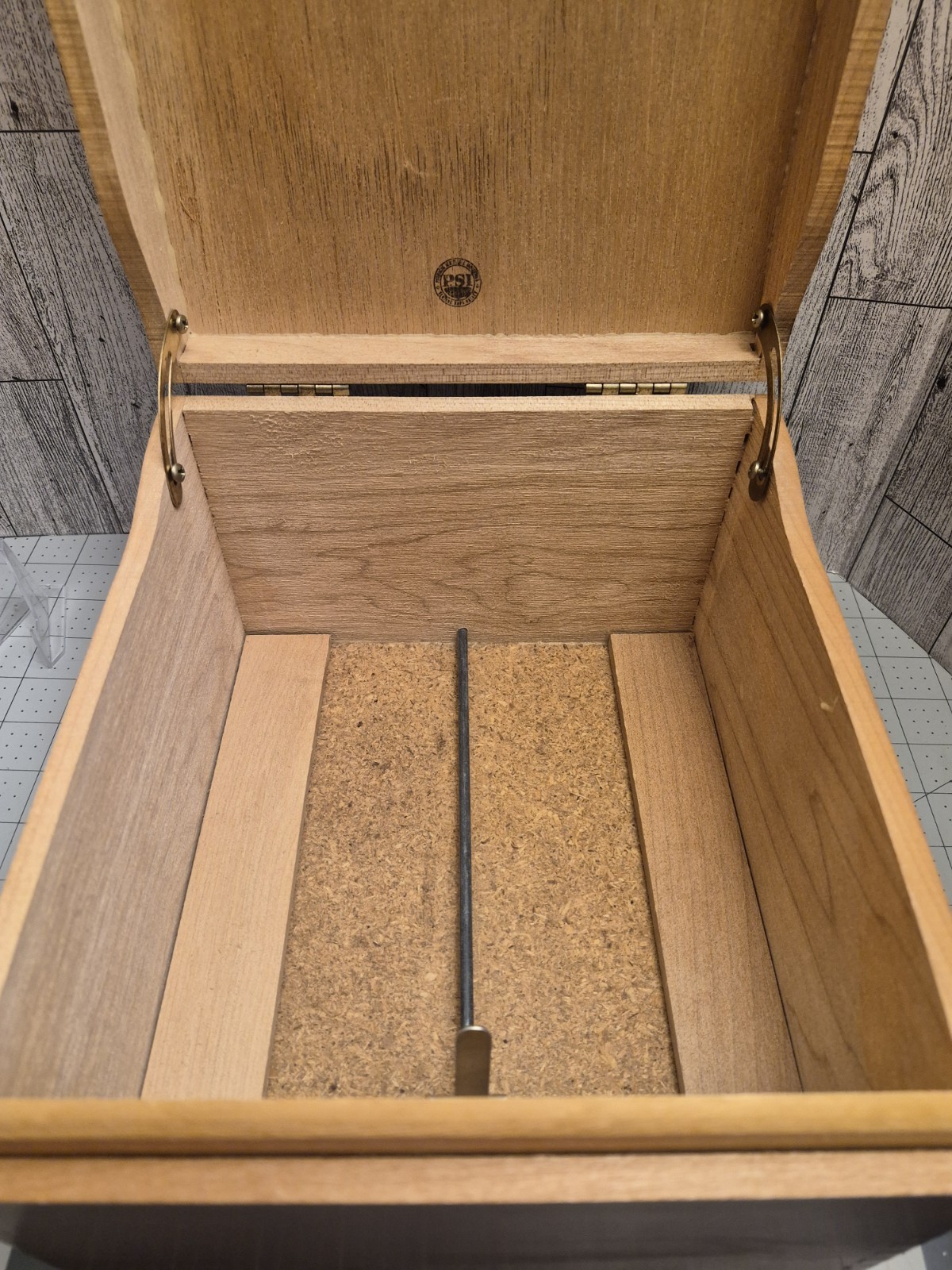 Vtg Napa Valley PSI Oak Wooden Desk-Top Card/File Box 10″ L x 9″ W x 6 1/2″