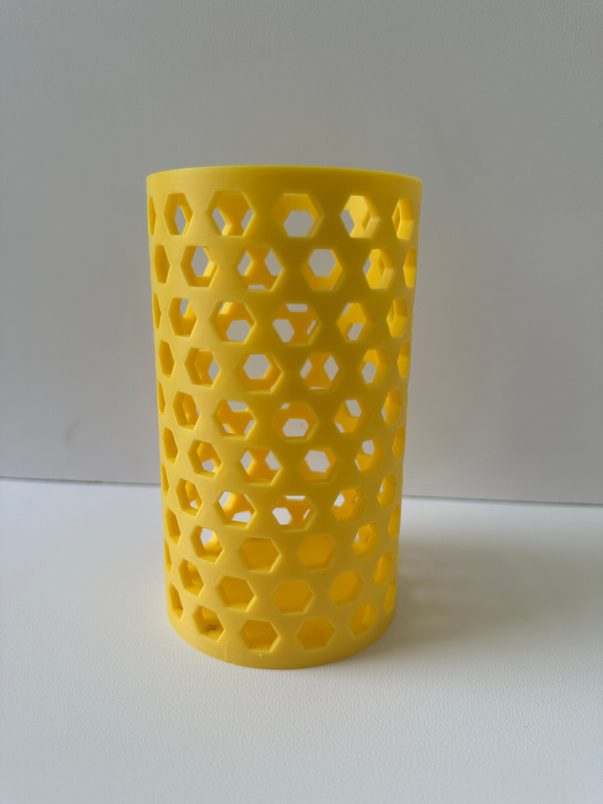 Yellow Desk Organizer – 3D-Printed Pencil & Pen Holder – Custom Design
