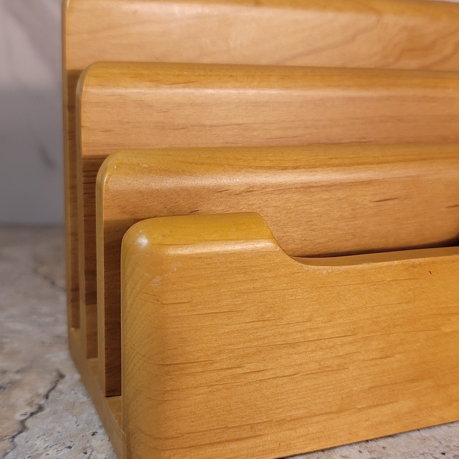 VINTAGE WOODEN MCM 3 SLOT DESKTOP MAIL ORGANIZER WITH FELT BOTTOM