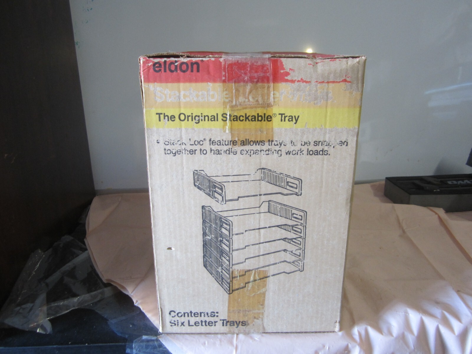 Vintage ELDON Plastic Trays 6 Pack Brand New in Box ( hard to find like that)