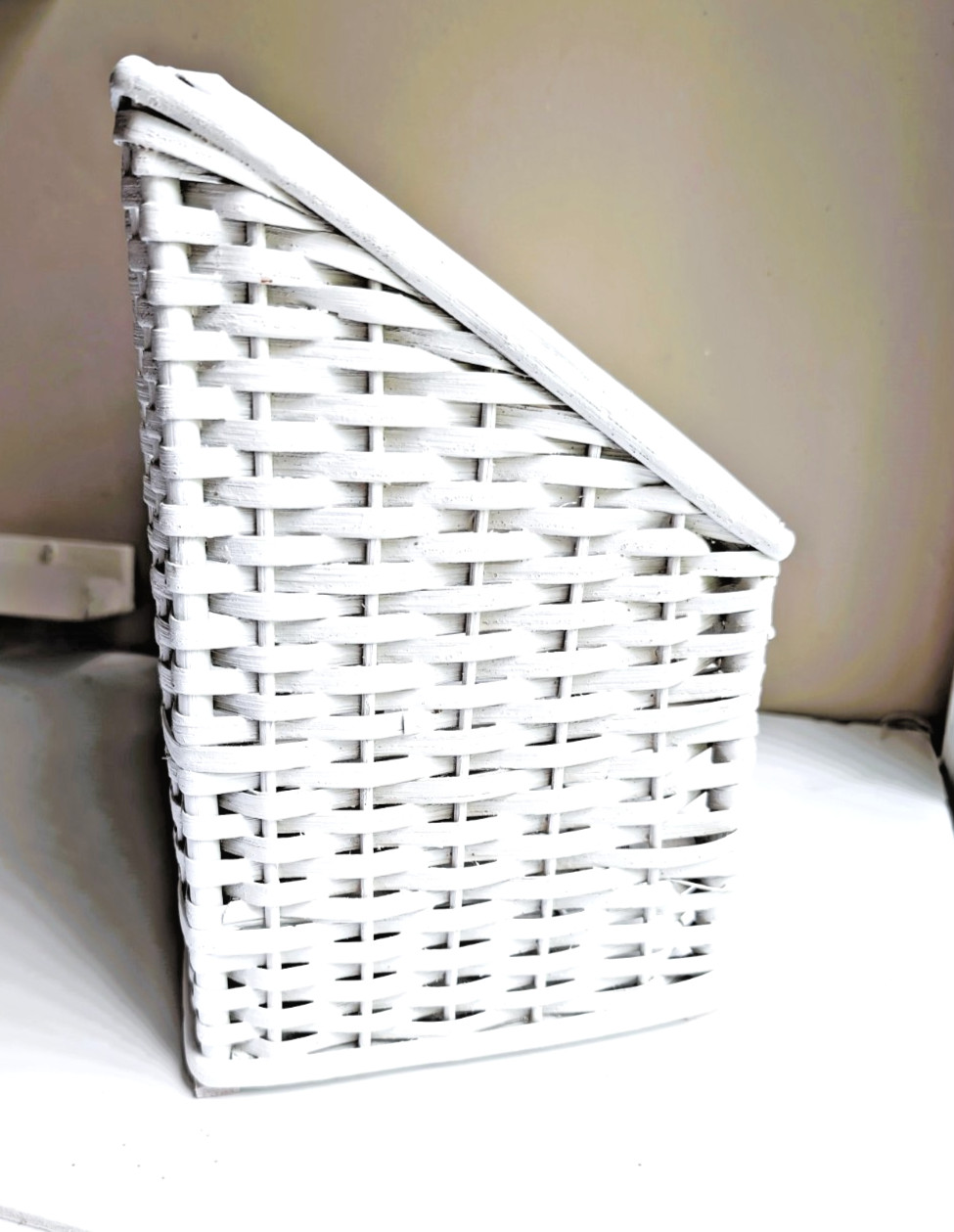 Vintage White Wicker Basketweave Desk Office Organizer 11″x10″x6″