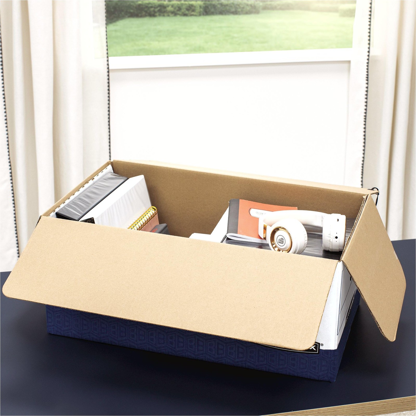 Bankers Box Liberty Heavy-Duty 41 inches x 20 x 5 inches, White/Blue