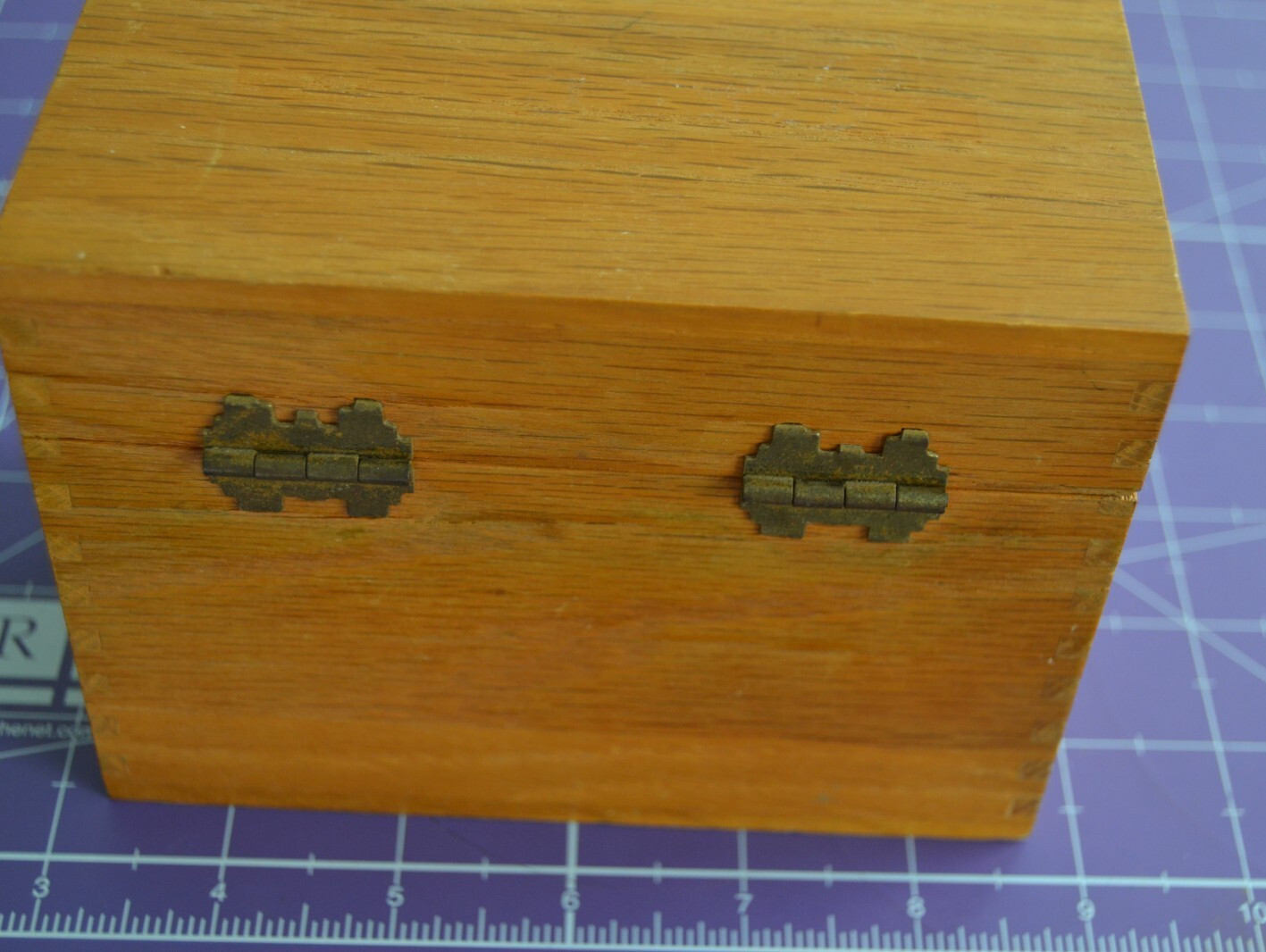 Vintage Globe Wernicke Oak Wood File Recipe Index Box #83-C Dovetailed Corners