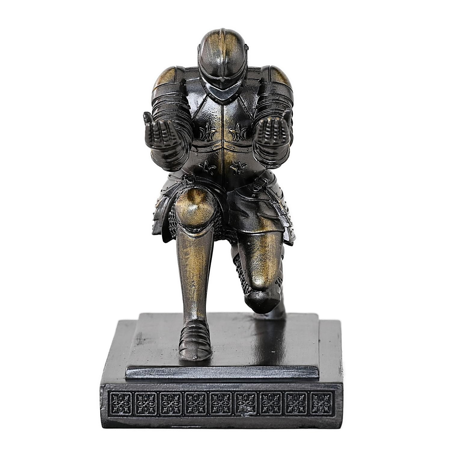 Executive Knight Pen Holder Decorative Resin Pen Holders For Desk Organizer C…