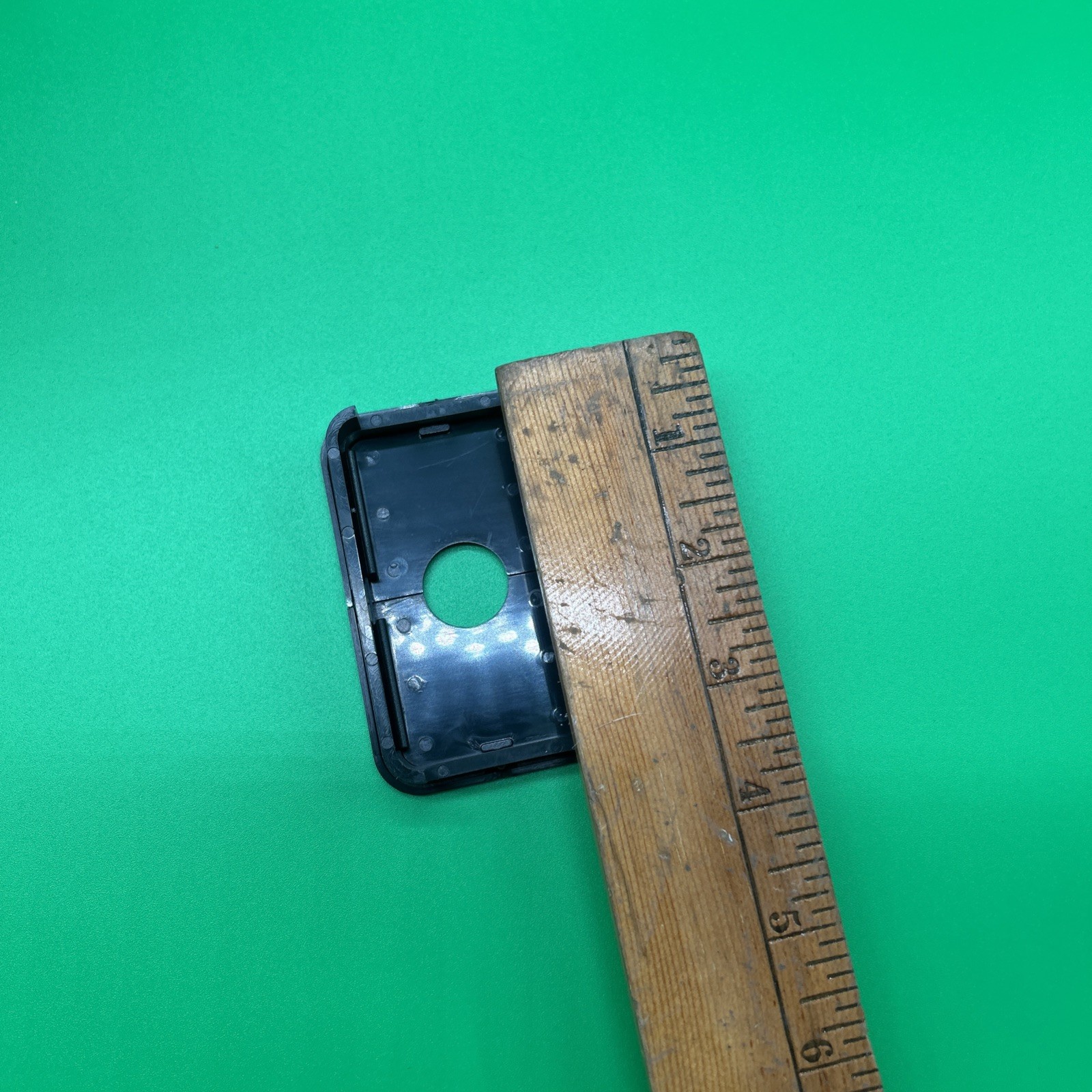 Rectangular grommets (REWM-2.125-3.5) 4pcs Black 6.0-6.5 KGS For DIY Desk