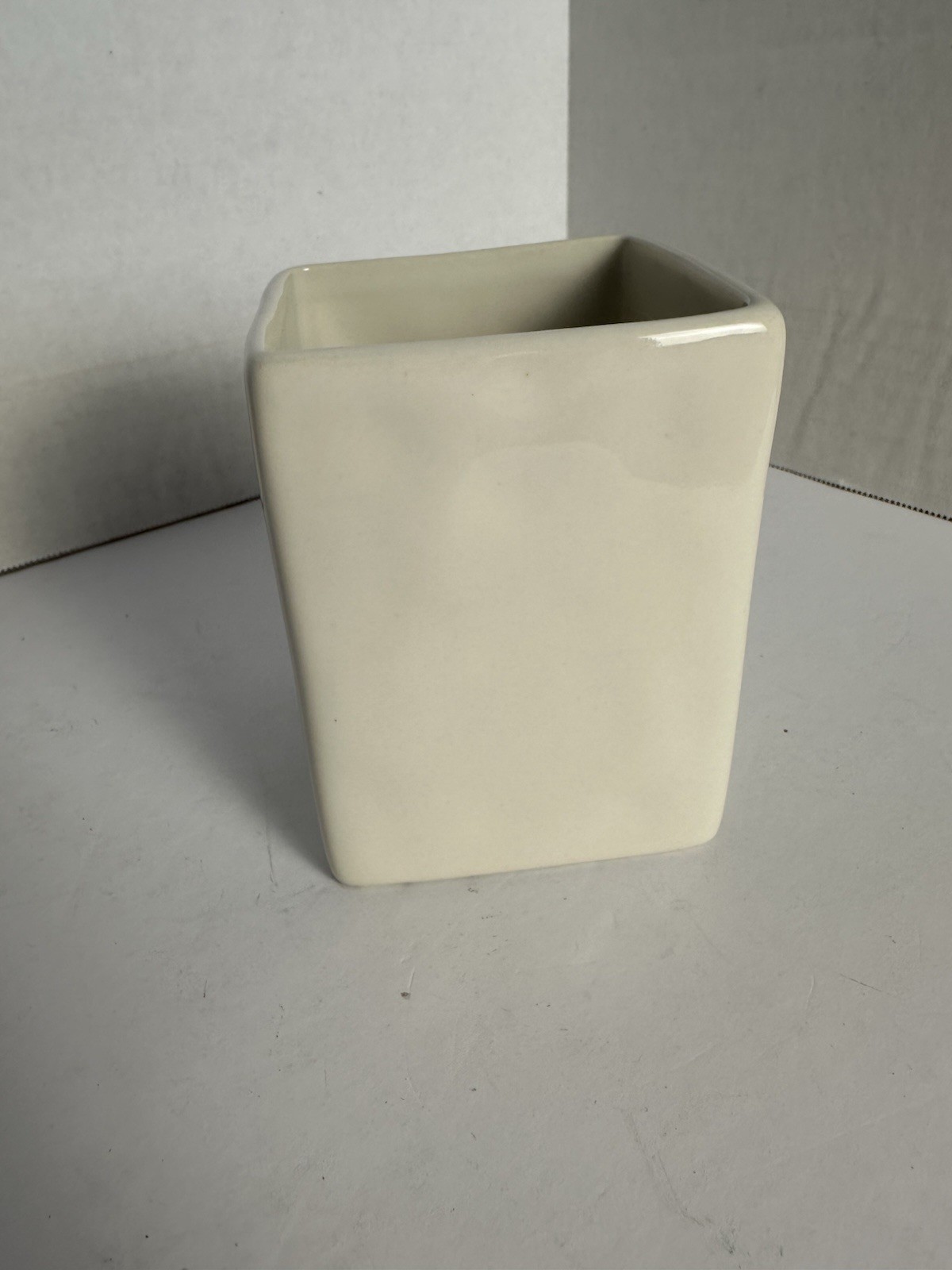Rae Dunn DREAM Ceramic SQUARE Pen Pencil Holder Farmhouse Shabby Chic 4-1/2″