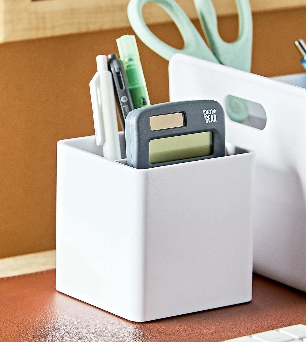 Pen and Gear White Plastic Pencil Holder Desk Organizer 2 PACK