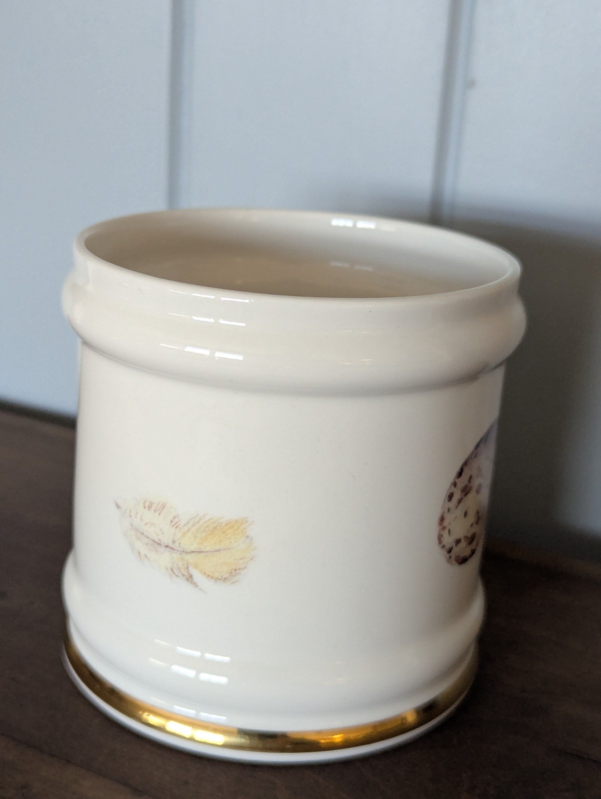 The Present Company Crock, Fine Bone China, Rolled Rim, Gold Banded, Egg Feather