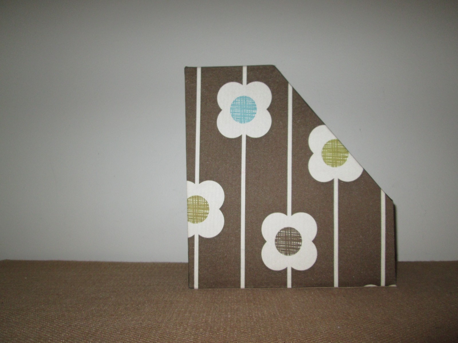 ORLA KIELY For Target Brown Abacus Flower Magazine Holder File Storage Box