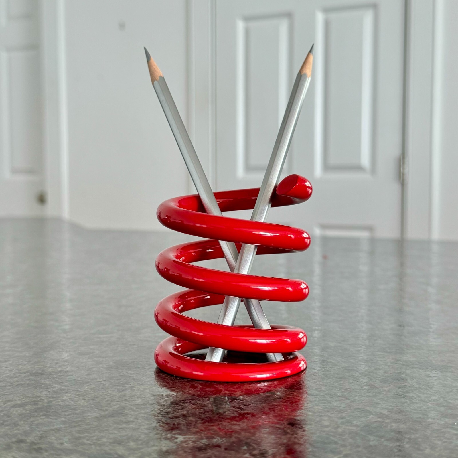 Powder Coated Steel Spring 3-3/4″ Mid Century Aviation Art Pen Pencil Holder