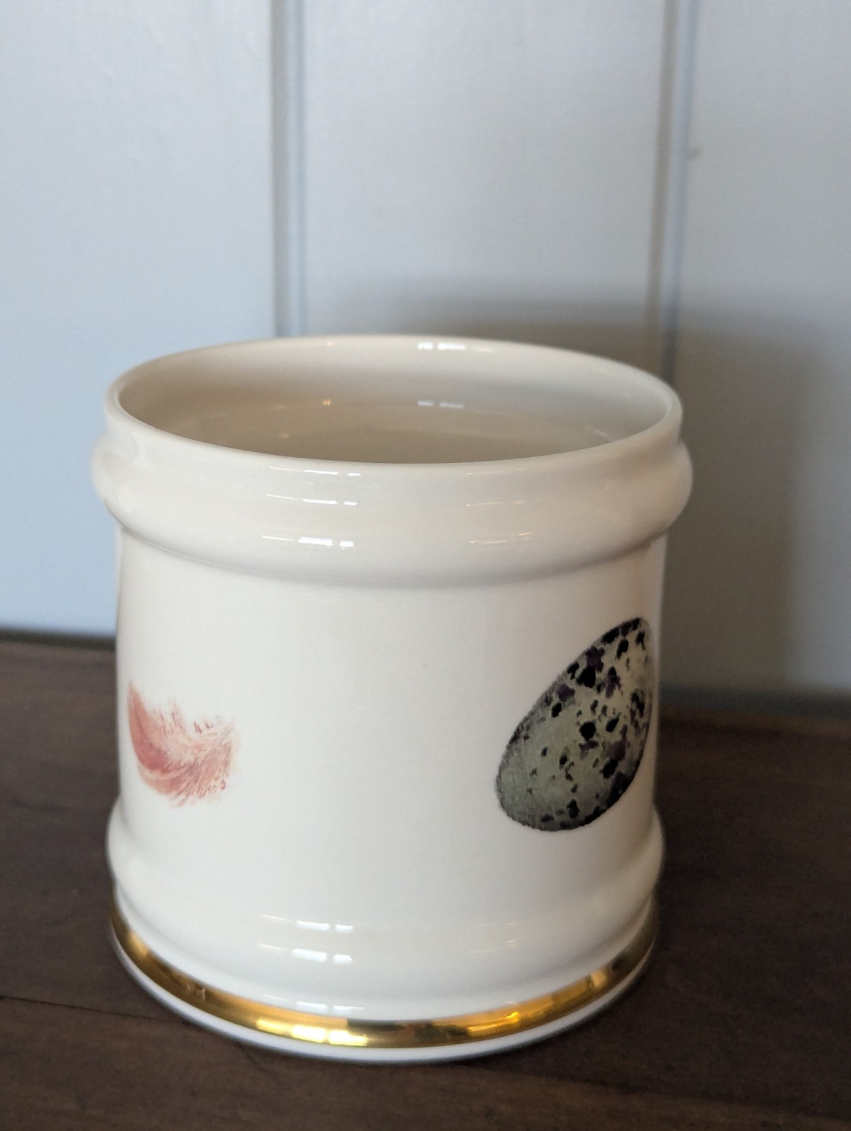 The Present Company Crock, Fine Bone China, Rolled Rim, Gold Banded, Egg Feather