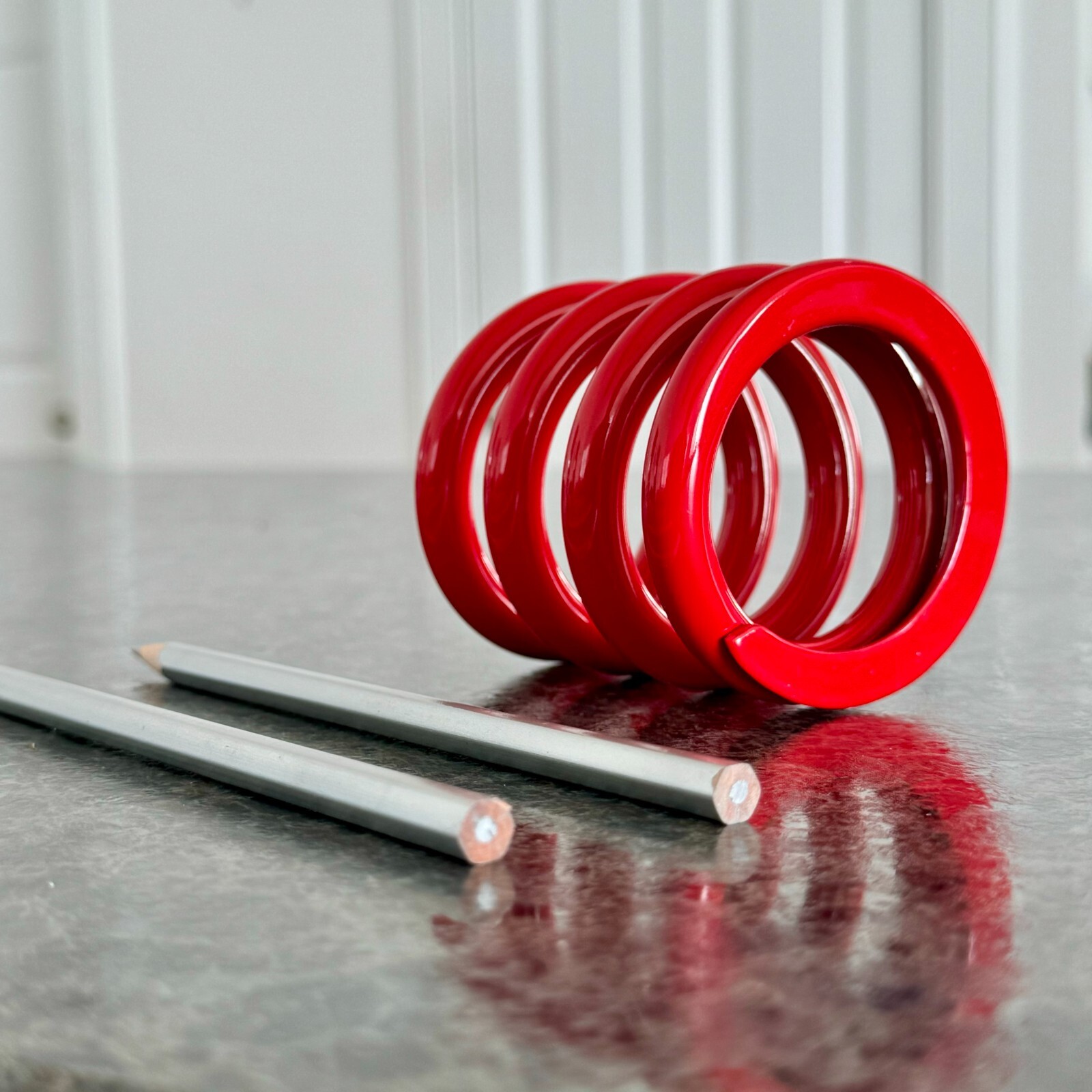 Powder Coated Steel Spring 3-3/4″ Mid Century Aviation Art Pen Pencil Holder