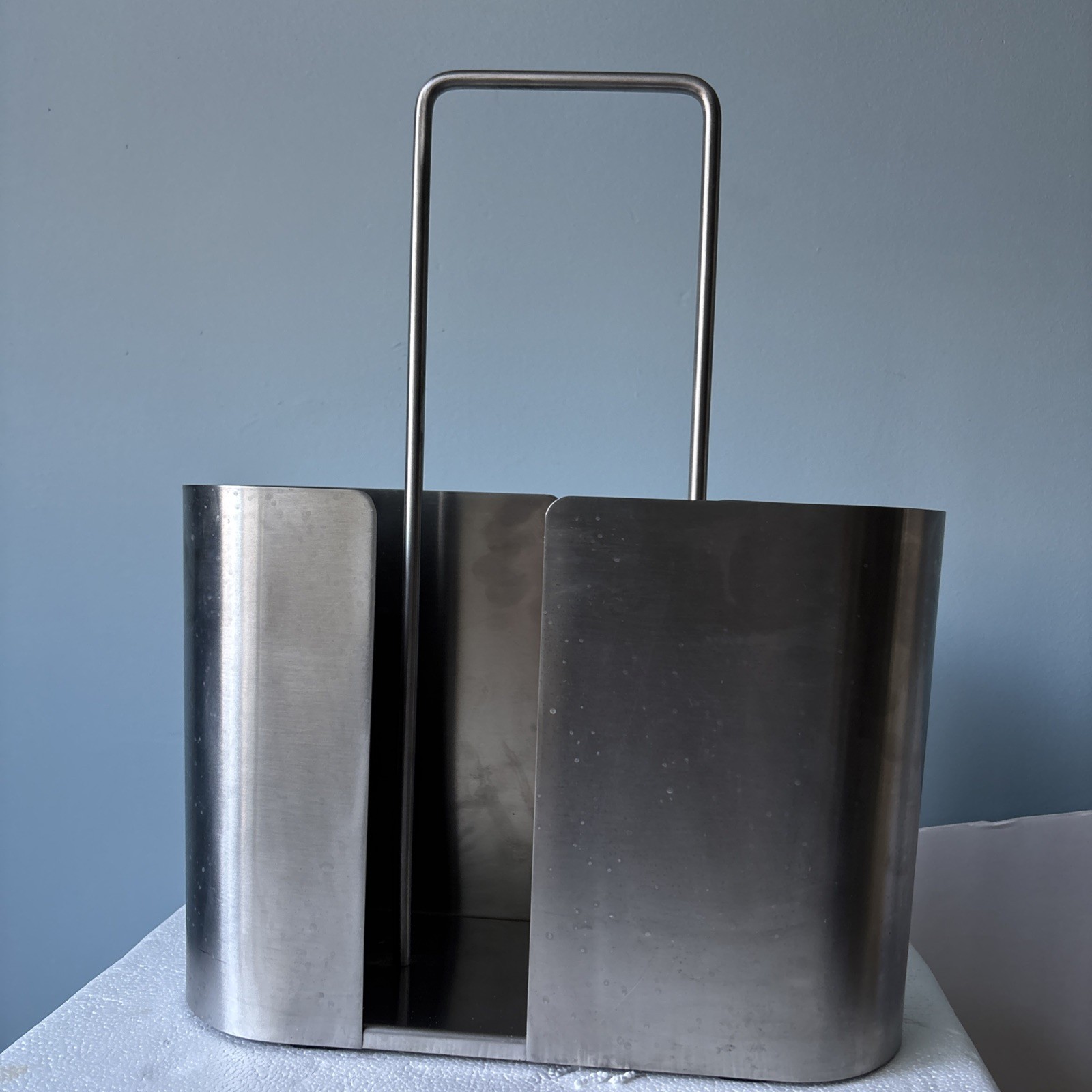 BLOMUS Seamo Minimalist Stainless Steel Modern Magazine / Book Rack Caddy Nice!