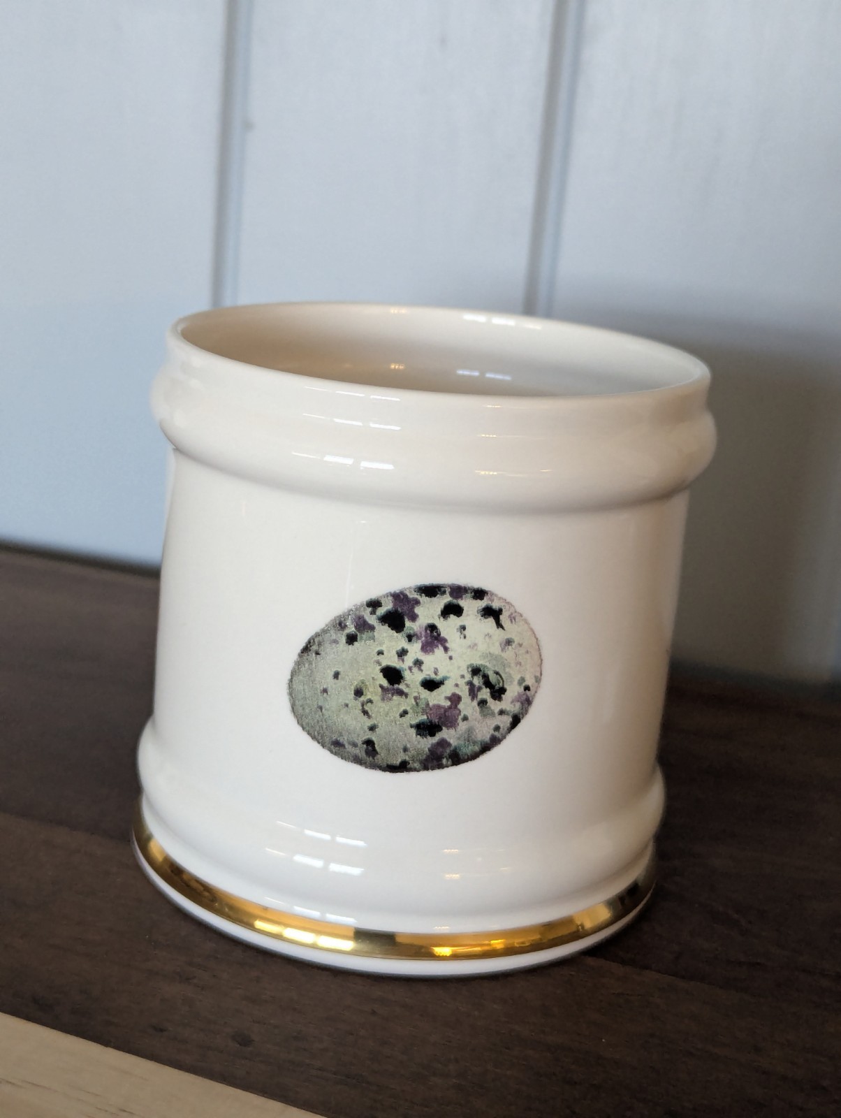 The Present Company Crock, Fine Bone China, Rolled Rim, Gold Banded, Egg Feather