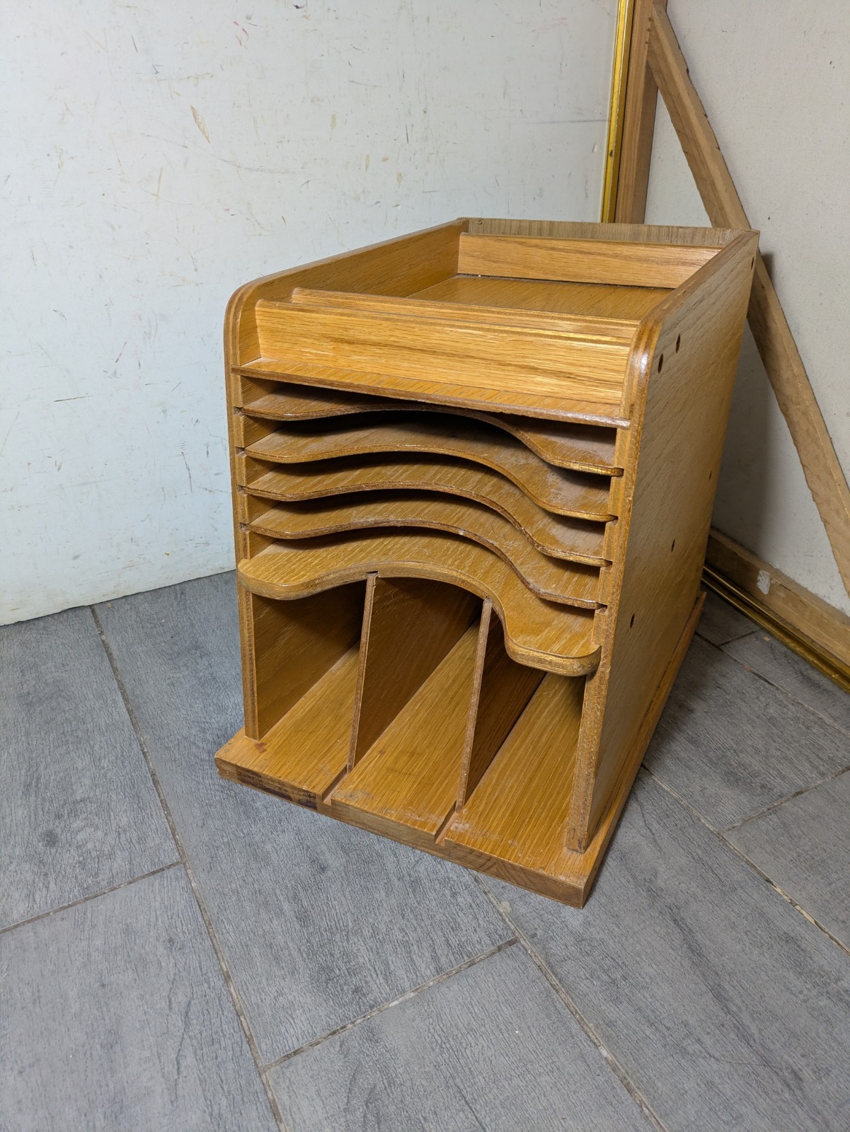 Vintage Rustic Oak Wood Desktop File Organizer Paper Mail Letter Sorter Tray M34