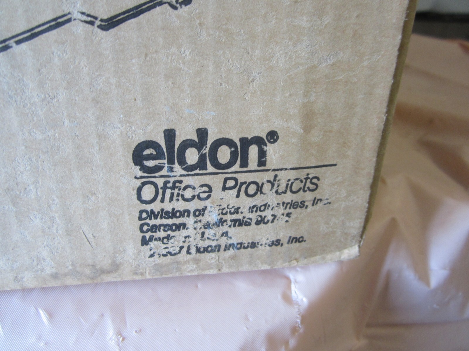 Vintage ELDON Plastic Trays 6 Pack Brand New in Box ( hard to find like that)