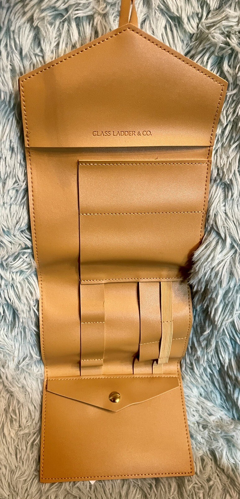 NEW Glass Ladder & Co Vegan Leather Katherine Tech Organizer Roll Honey Wallet