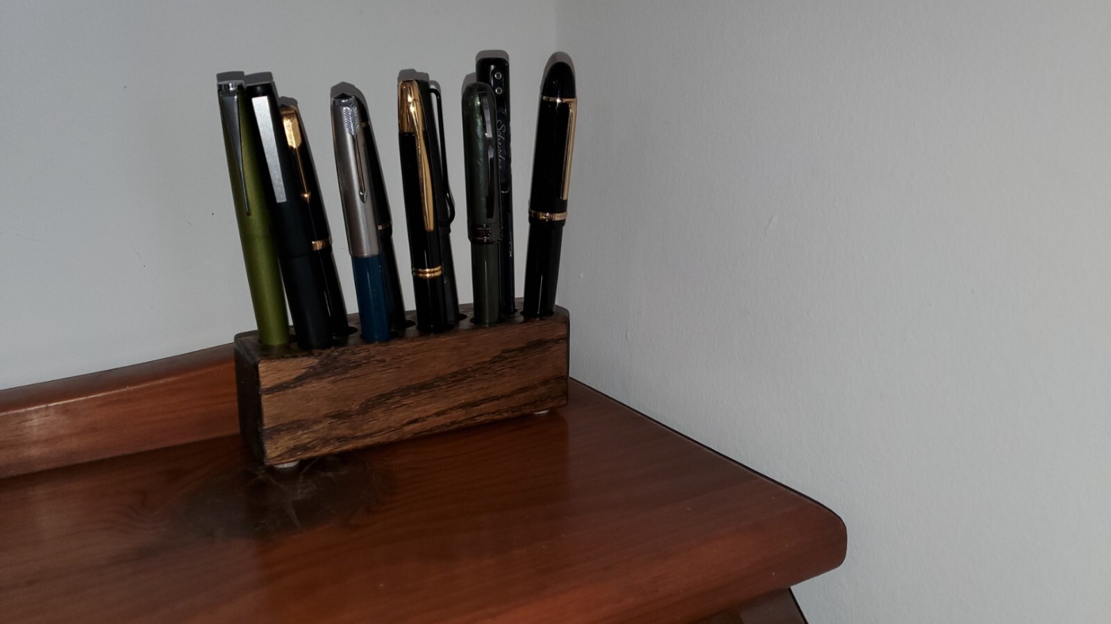 Wood 10 Pen Holder, Walnut Color