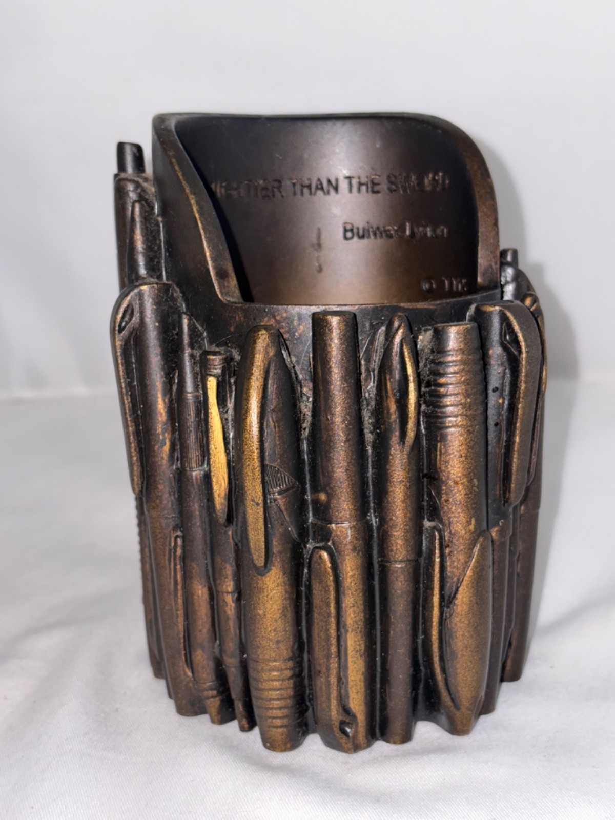 VTG Retro Pen Holder “The Pen is Mightier Than the Sword” Office Desk Organizer