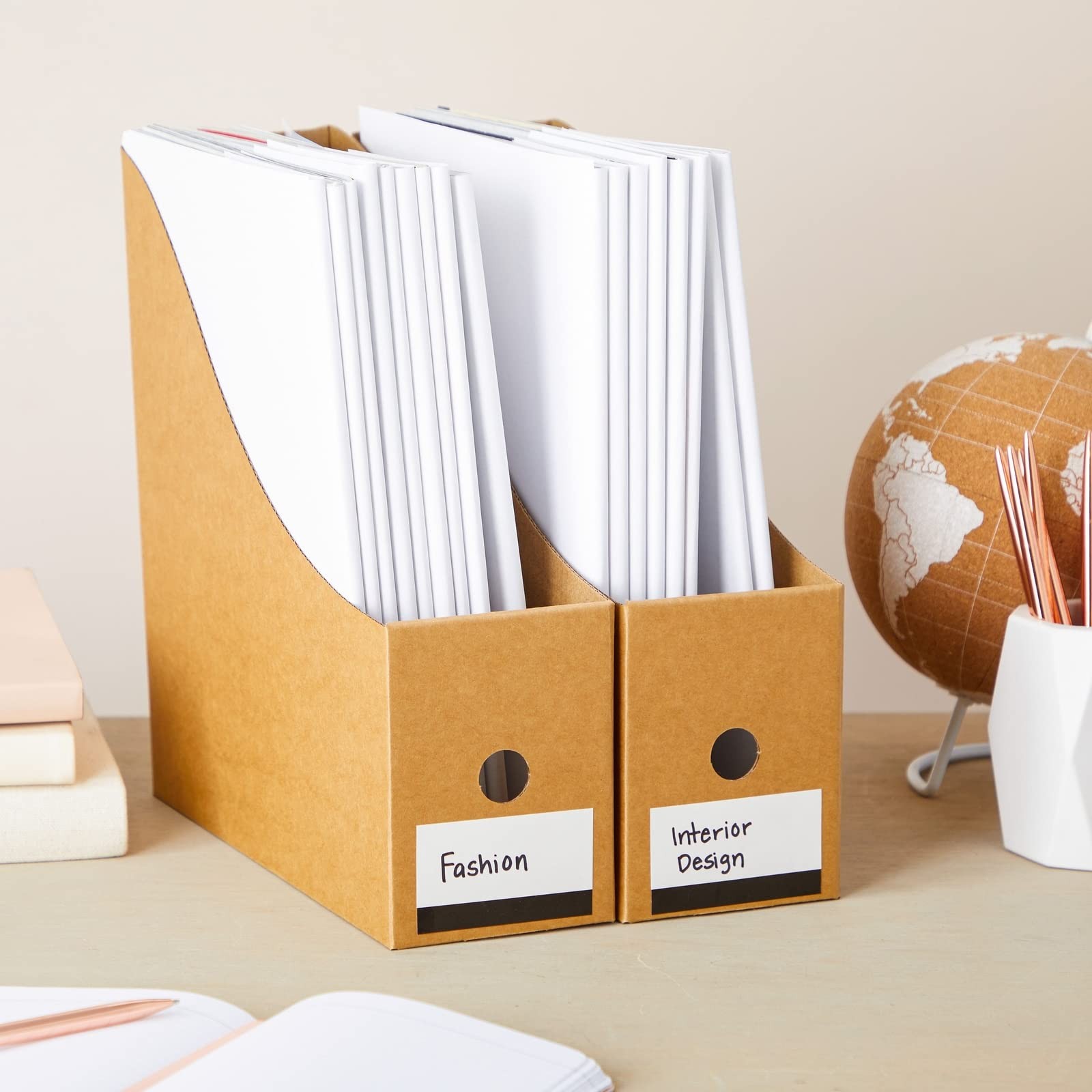 Juvale Corrugated Cardboard Magazine Holder – 3.5 x 10.2 x 10.6 inches, brown