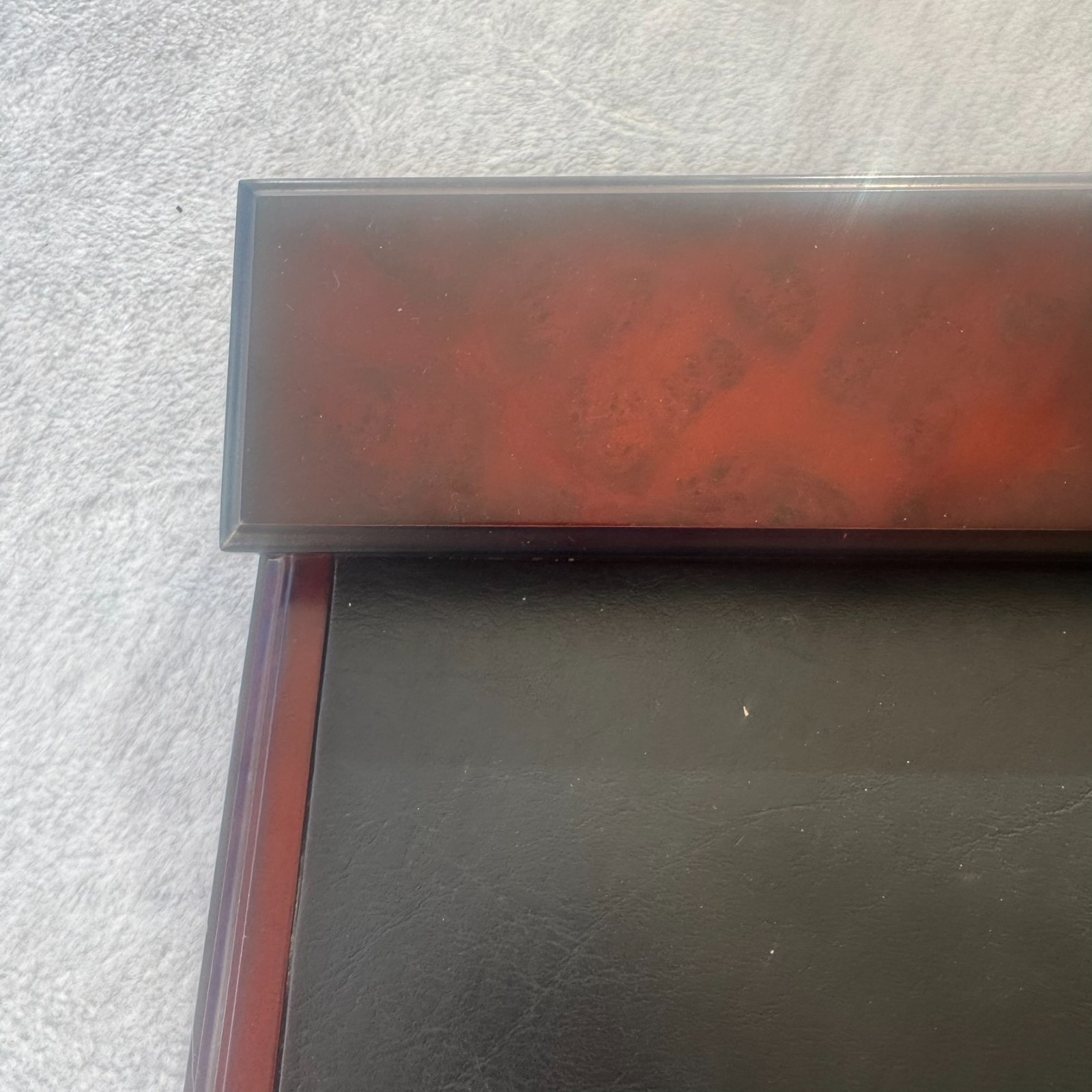 BOMBAY COMPANY Executive Desk Blotter Wood Leather With 4 Time Zone Clocks Rare