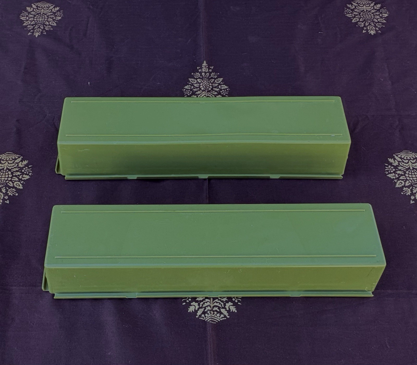Vintage drawer Organizer*Green Plastic Caddies*set of 2*unbranded*14”x3-1/2”x2”
