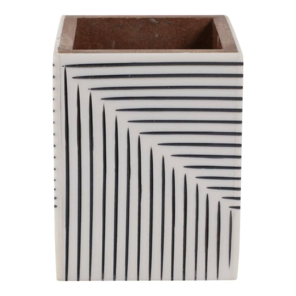 Black/White 4 In. X 3 In. Resin Square Ridged Lines Pencil Cup