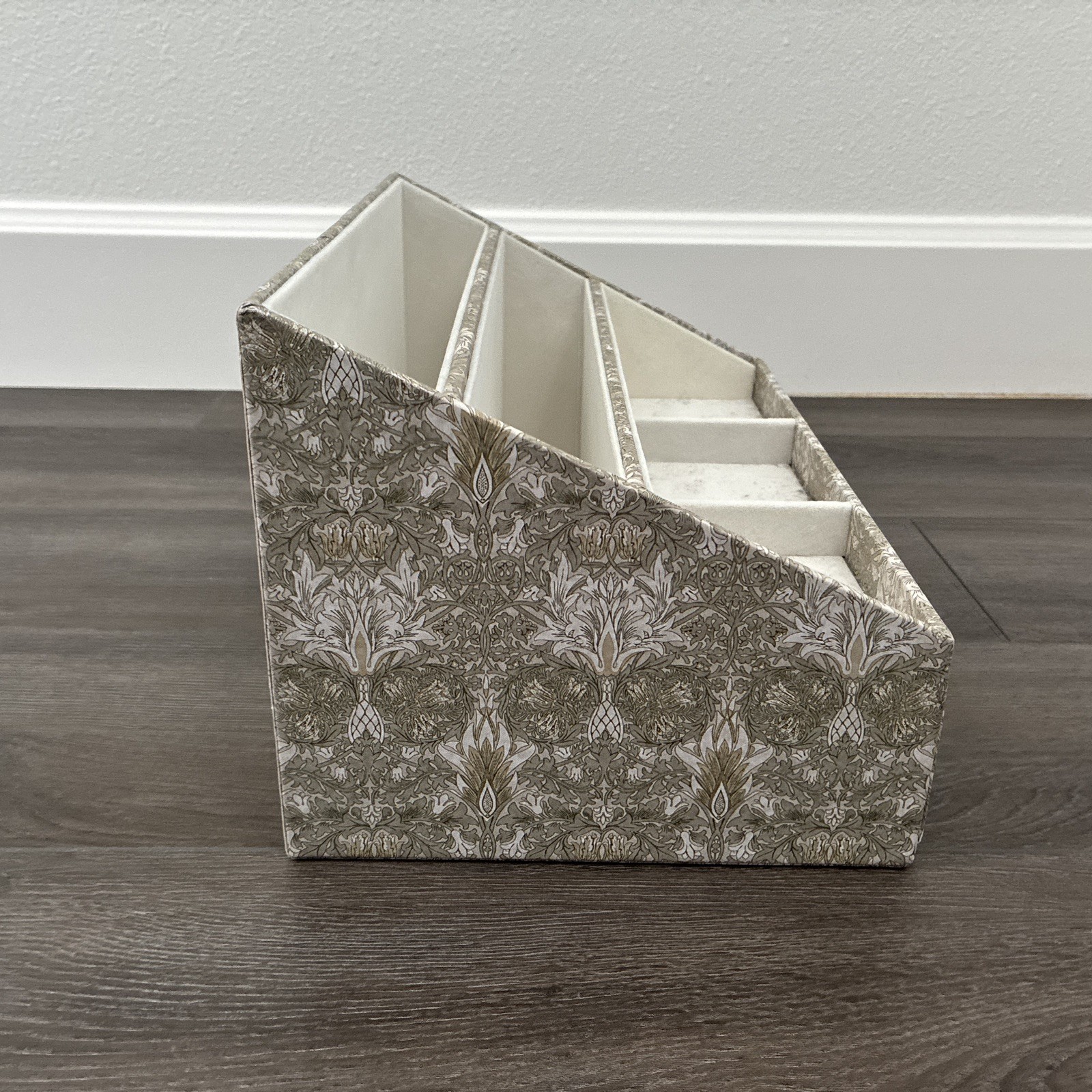 New Morris & Co Desk Organizer Letter Paperclips Office Supplies Taupe Floral