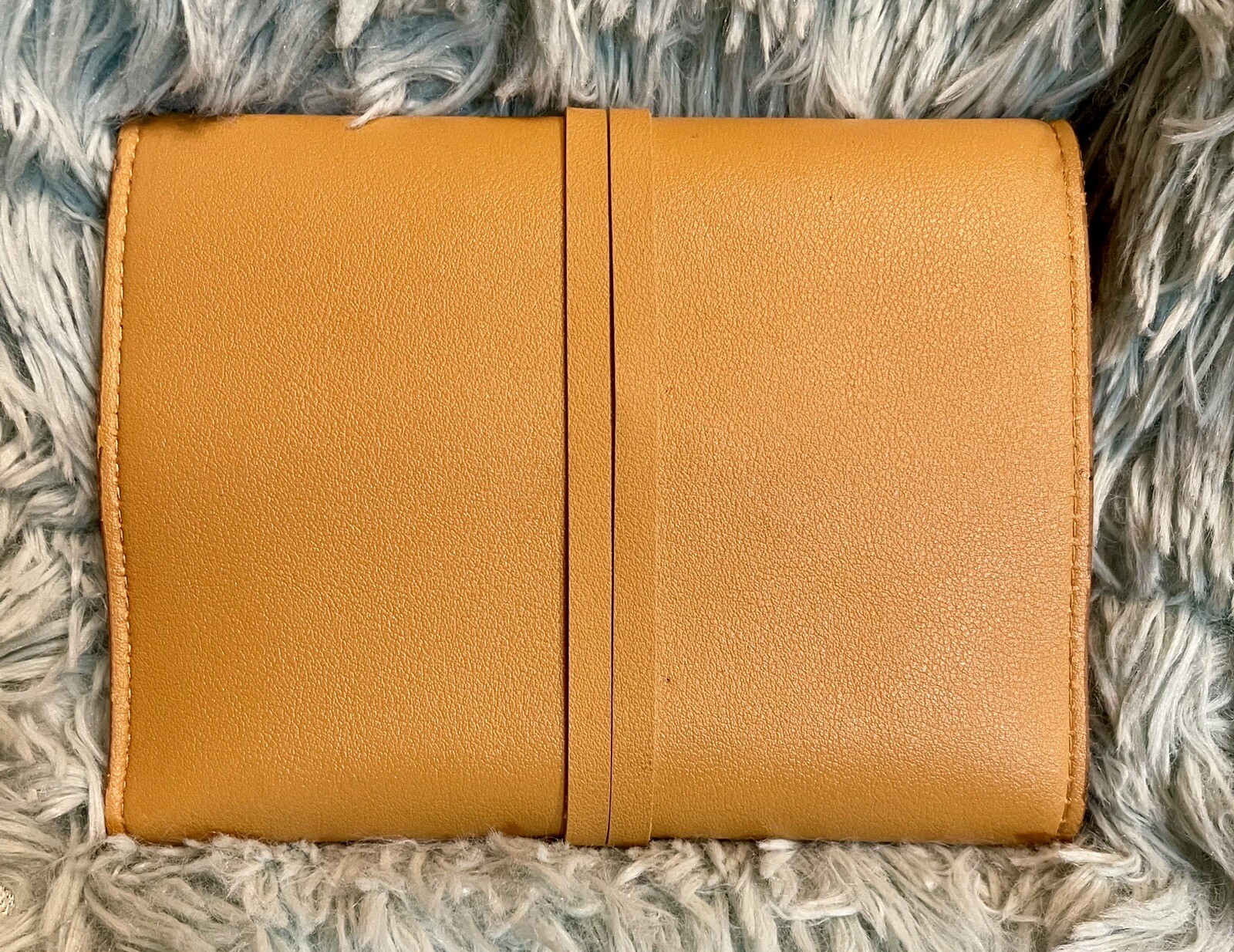 NEW Glass Ladder & Co Vegan Leather Katherine Tech Organizer Roll Honey Wallet